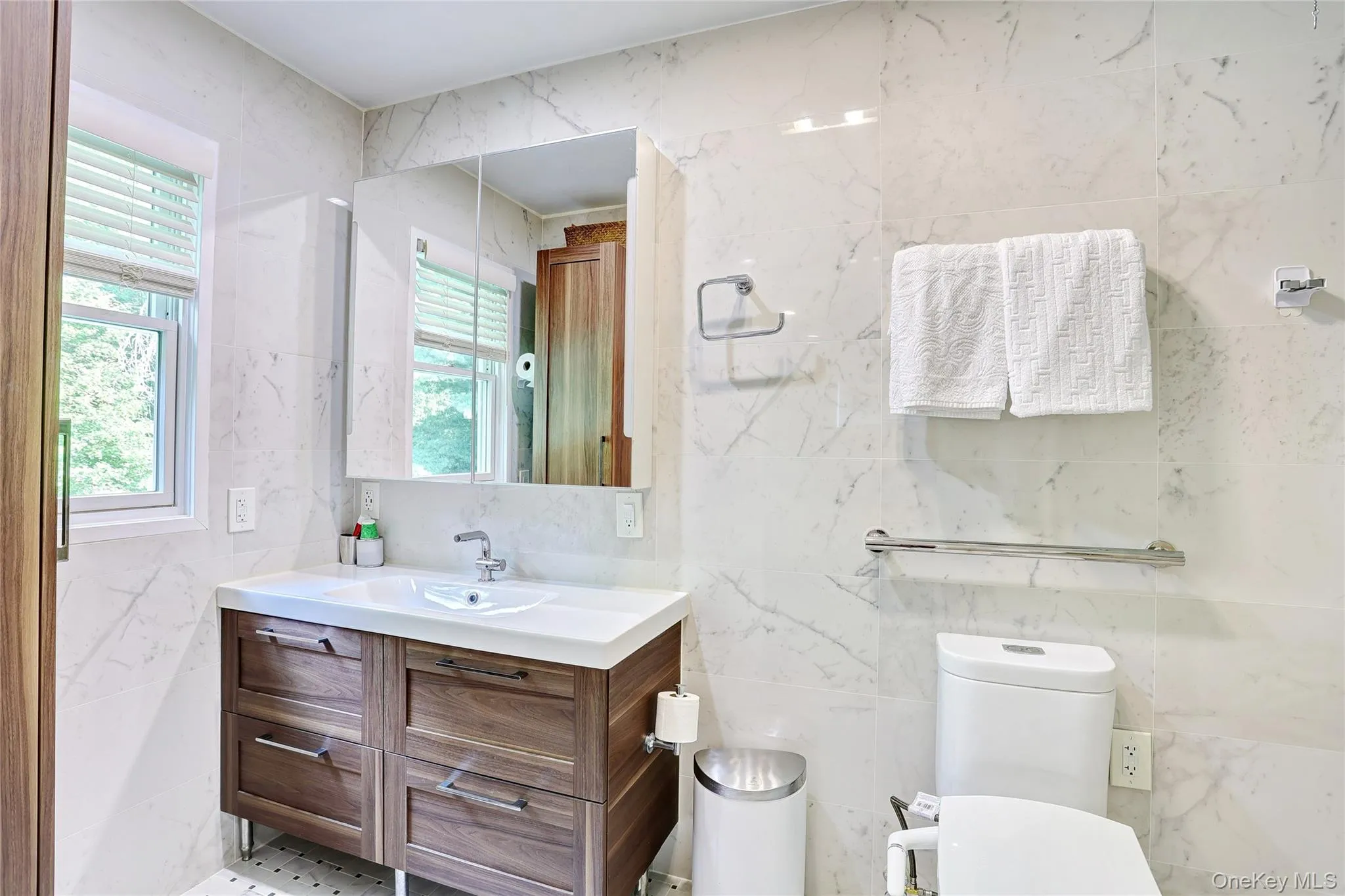 561 Babbling Brook Lane, Clarkstown, NY, 4 Bedrooms Bedrooms, 9 Rooms Rooms,3 BathroomsBathrooms,Residential,For Rent,Babbling Brook,0,1030958 561 Babbling Brook Lane, Clarkstown, NY, 4 Bedrooms Bedrooms, 9 Rooms Rooms,3 BathroomsBathrooms,Residential,For Rent,Babbling Brook,0,1030958