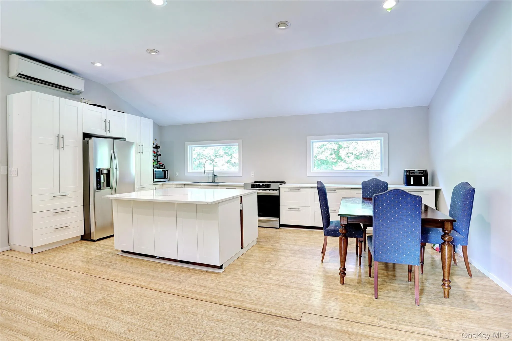 561 Babbling Brook Lane, Clarkstown, NY, 4 Bedrooms Bedrooms, 9 Rooms Rooms,3 BathroomsBathrooms,Residential,For Rent,Babbling Brook,0,1030958 561 Babbling Brook Lane, Clarkstown, NY, 4 Bedrooms Bedrooms, 9 Rooms Rooms,3 BathroomsBathrooms,Residential,For Rent,Babbling Brook,0,1030958