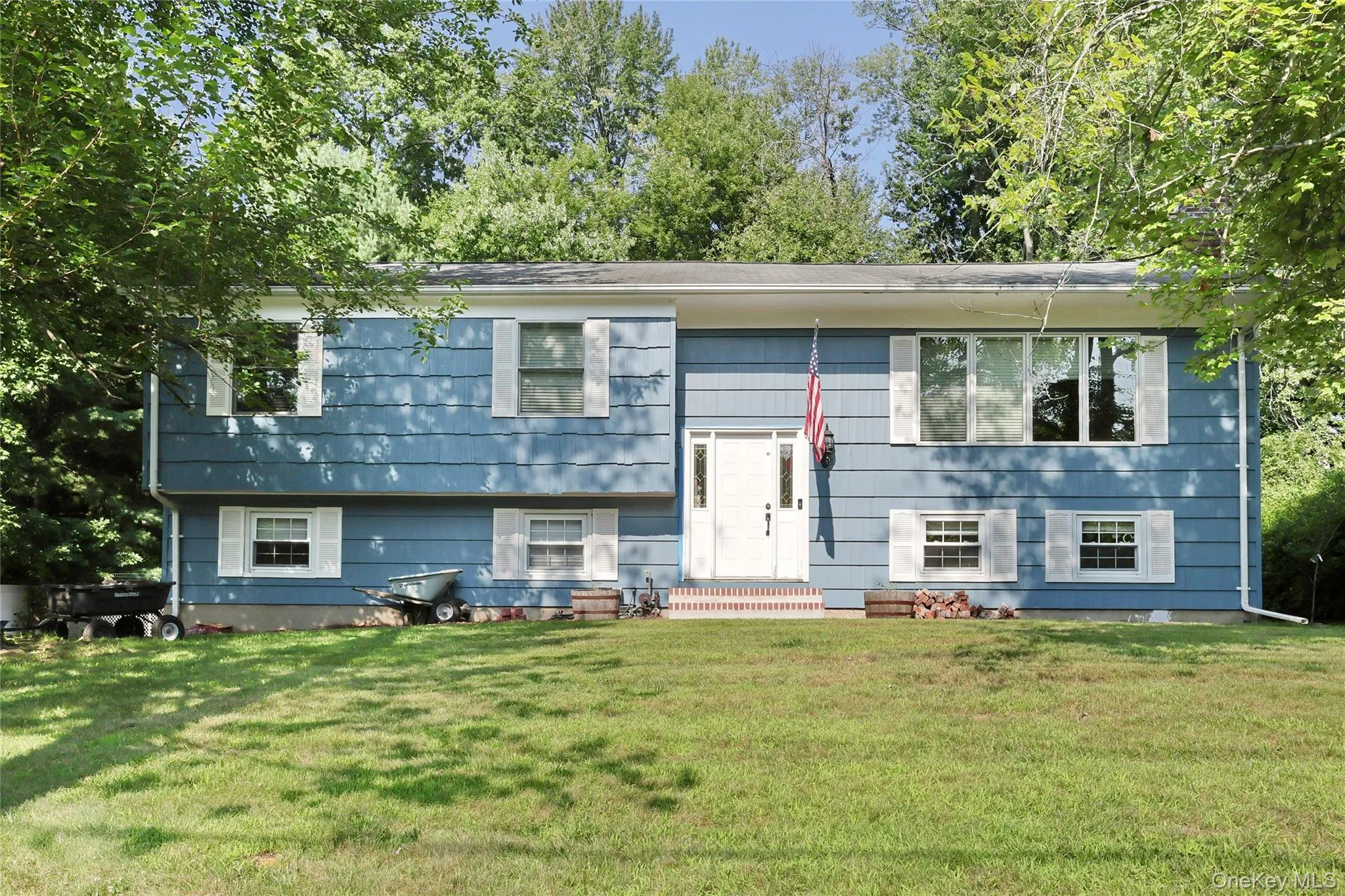 561 Babbling Brook Lane, Clarkstown, NY, 4 Bedrooms Bedrooms, 9 Rooms Rooms,3 BathroomsBathrooms,Residential,For Rent,Babbling Brook,0,1030958 561 Babbling Brook Lane, Clarkstown, NY, 4 Bedrooms Bedrooms, 9 Rooms Rooms,3 BathroomsBathrooms,Residential,For Rent,Babbling Brook,0,1030958
