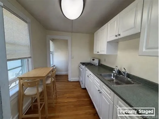 59 Church Street, Greenwich, CT, 1 Bedroom Bedrooms, 4 Rooms Rooms,1 BathroomBathrooms,Residential Lease,For Rent,Church,0,1030963 59 Church Street, Greenwich, CT, 1 Bedroom Bedrooms, 4 Rooms Rooms,1 BathroomBathrooms,Residential Lease,For Rent,Church,0,1030963