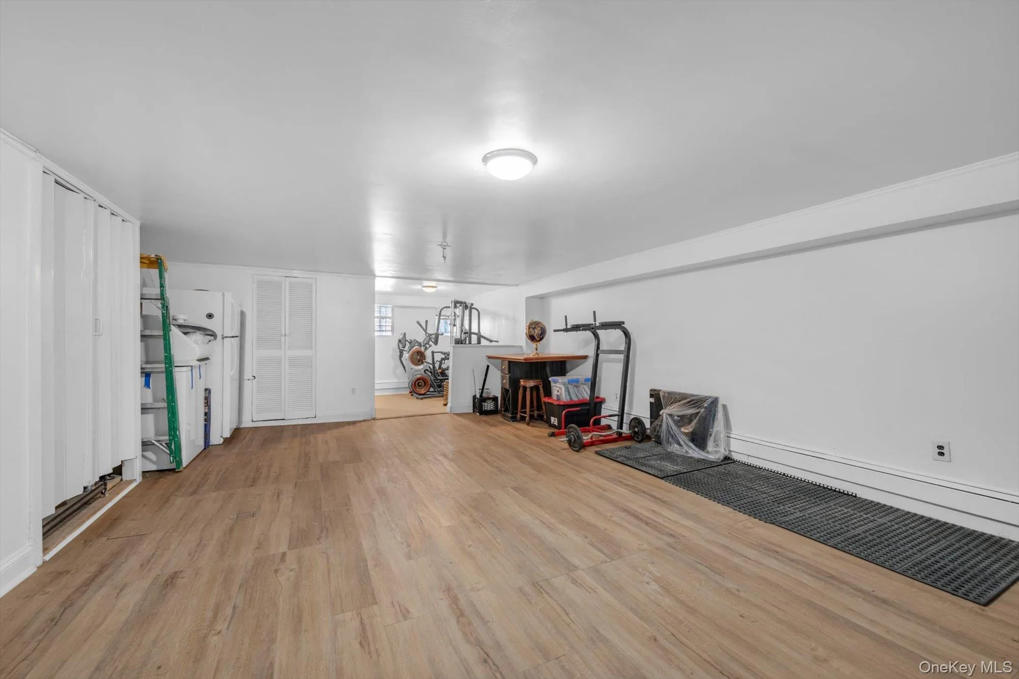 2053 Turnbull Avenue, New York, NY, 3 Bedrooms Bedrooms, 10 Rooms Rooms,2 BathroomsBathrooms,Residential,For Rent,Turnbull,0,1030964 2053 Turnbull Avenue, New York, NY, 3 Bedrooms Bedrooms, 10 Rooms Rooms,2 BathroomsBathrooms,Residential,For Rent,Turnbull,0,1030964