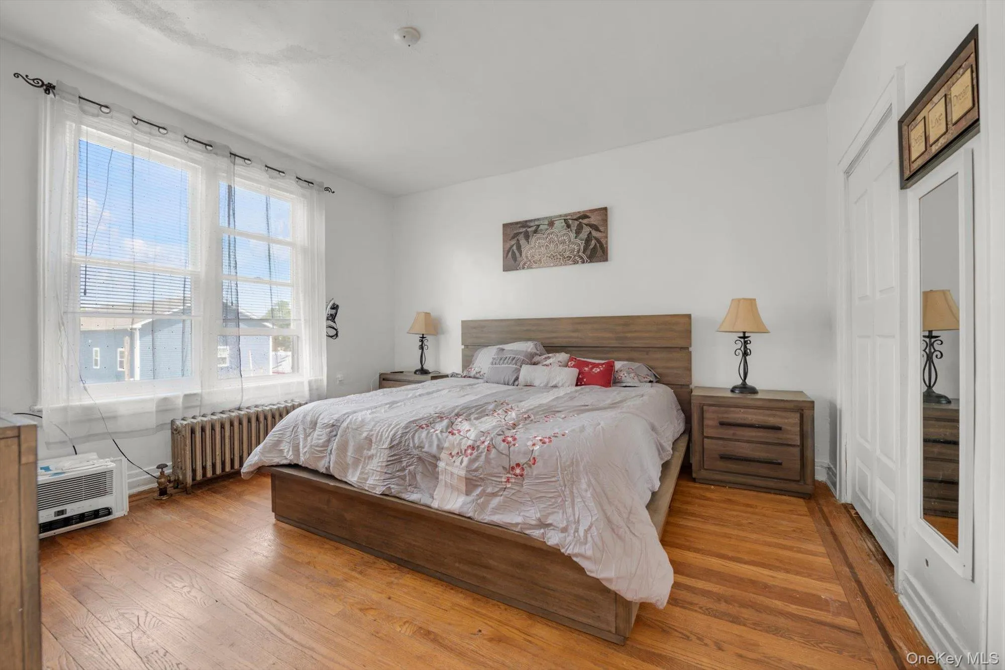 2053 Turnbull Avenue, New York, NY, 3 Bedrooms Bedrooms, 10 Rooms Rooms,2 BathroomsBathrooms,Residential,For Rent,Turnbull,0,1030964 2053 Turnbull Avenue, New York, NY, 3 Bedrooms Bedrooms, 10 Rooms Rooms,2 BathroomsBathrooms,Residential,For Rent,Turnbull,0,1030964