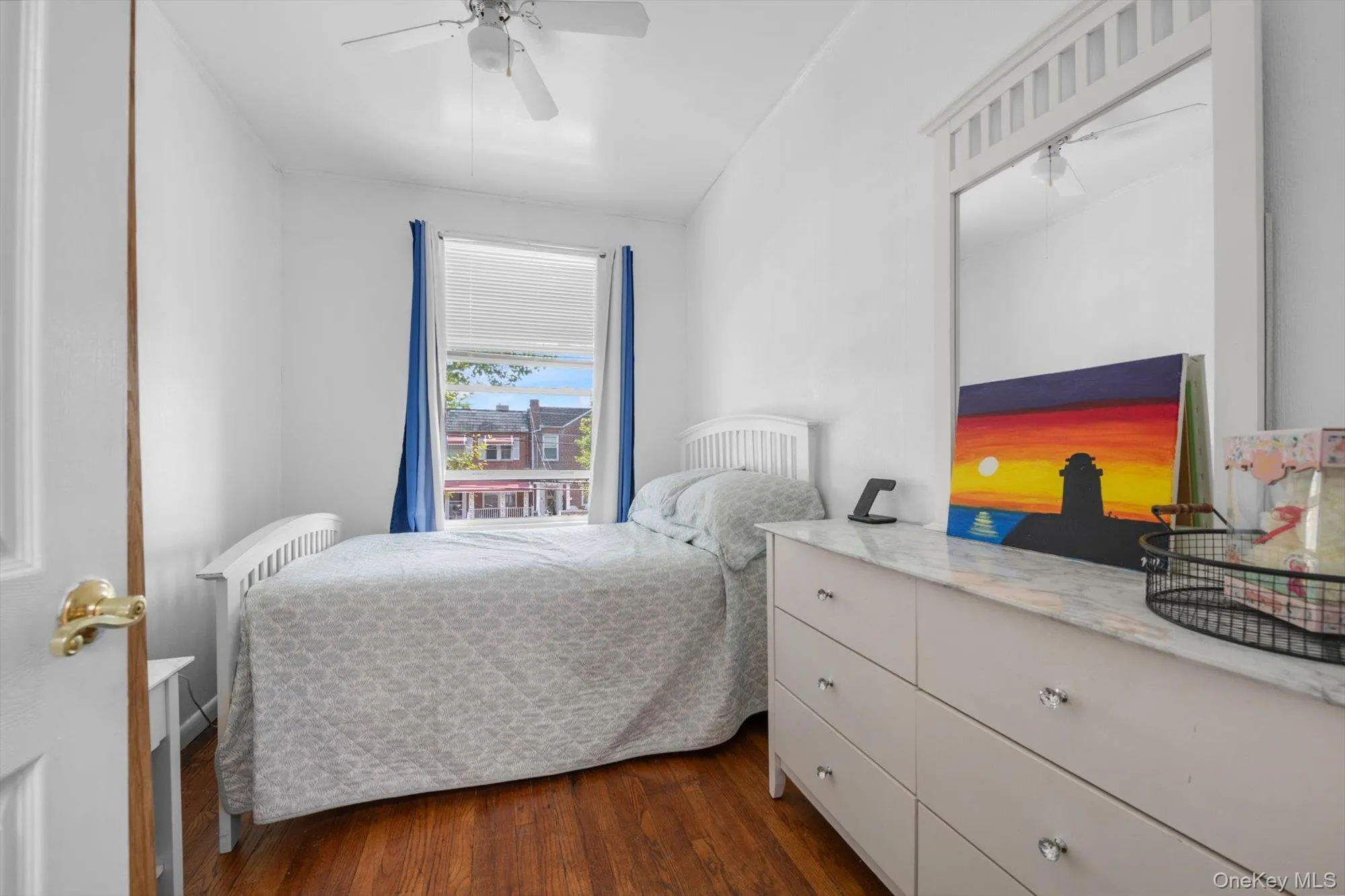 2053 Turnbull Avenue, New York, NY, 3 Bedrooms Bedrooms, 10 Rooms Rooms,2 BathroomsBathrooms,Residential,For Rent,Turnbull,0,1030964 2053 Turnbull Avenue, New York, NY, 3 Bedrooms Bedrooms, 10 Rooms Rooms,2 BathroomsBathrooms,Residential,For Rent,Turnbull,0,1030964