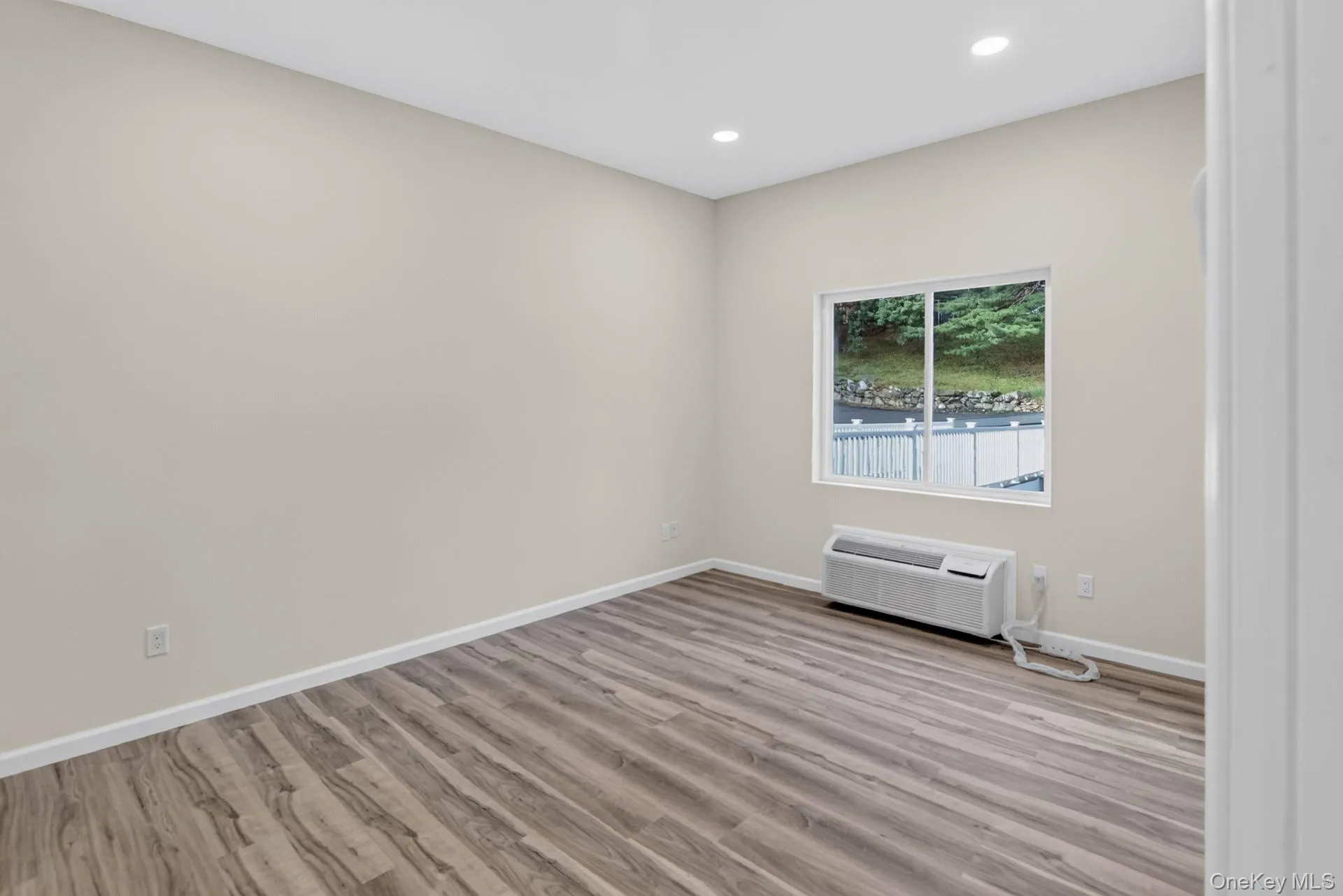 16 Dowd Street, Haverstraw, NY, 2 Bedrooms Bedrooms, 4 Rooms Rooms,2 BathroomsBathrooms,Residential Lease,For Rent,Dowd,0,1030965 16 Dowd Street, Haverstraw, NY, 2 Bedrooms Bedrooms, 4 Rooms Rooms,2 BathroomsBathrooms,Residential Lease,For Rent,Dowd,0,1030965