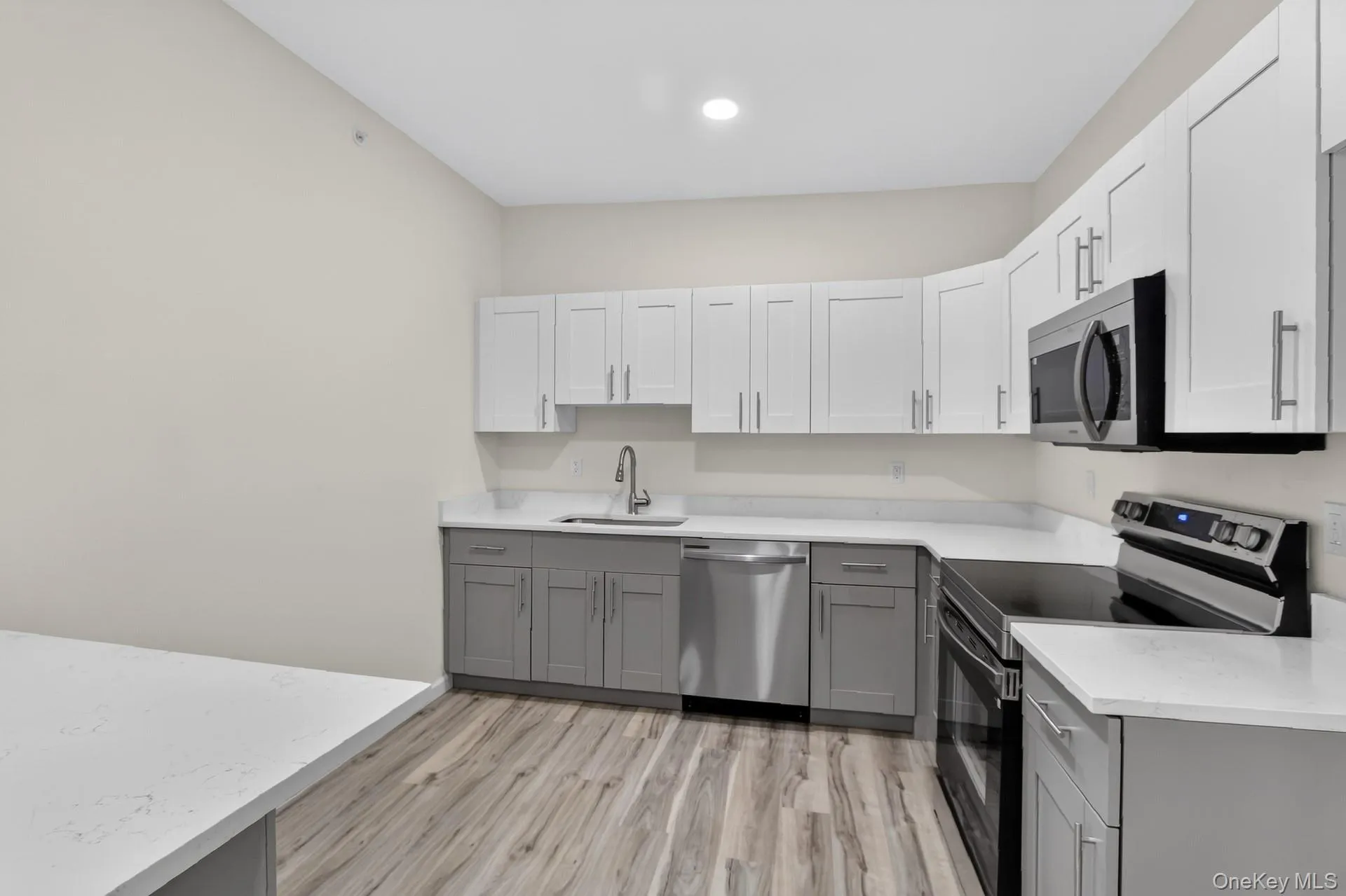 16 Dowd Street, Haverstraw, NY, 2 Bedrooms Bedrooms, 4 Rooms Rooms,2 BathroomsBathrooms,Residential Lease,For Rent,Dowd,0,1030965 16 Dowd Street, Haverstraw, NY, 2 Bedrooms Bedrooms, 4 Rooms Rooms,2 BathroomsBathrooms,Residential Lease,For Rent,Dowd,0,1030965