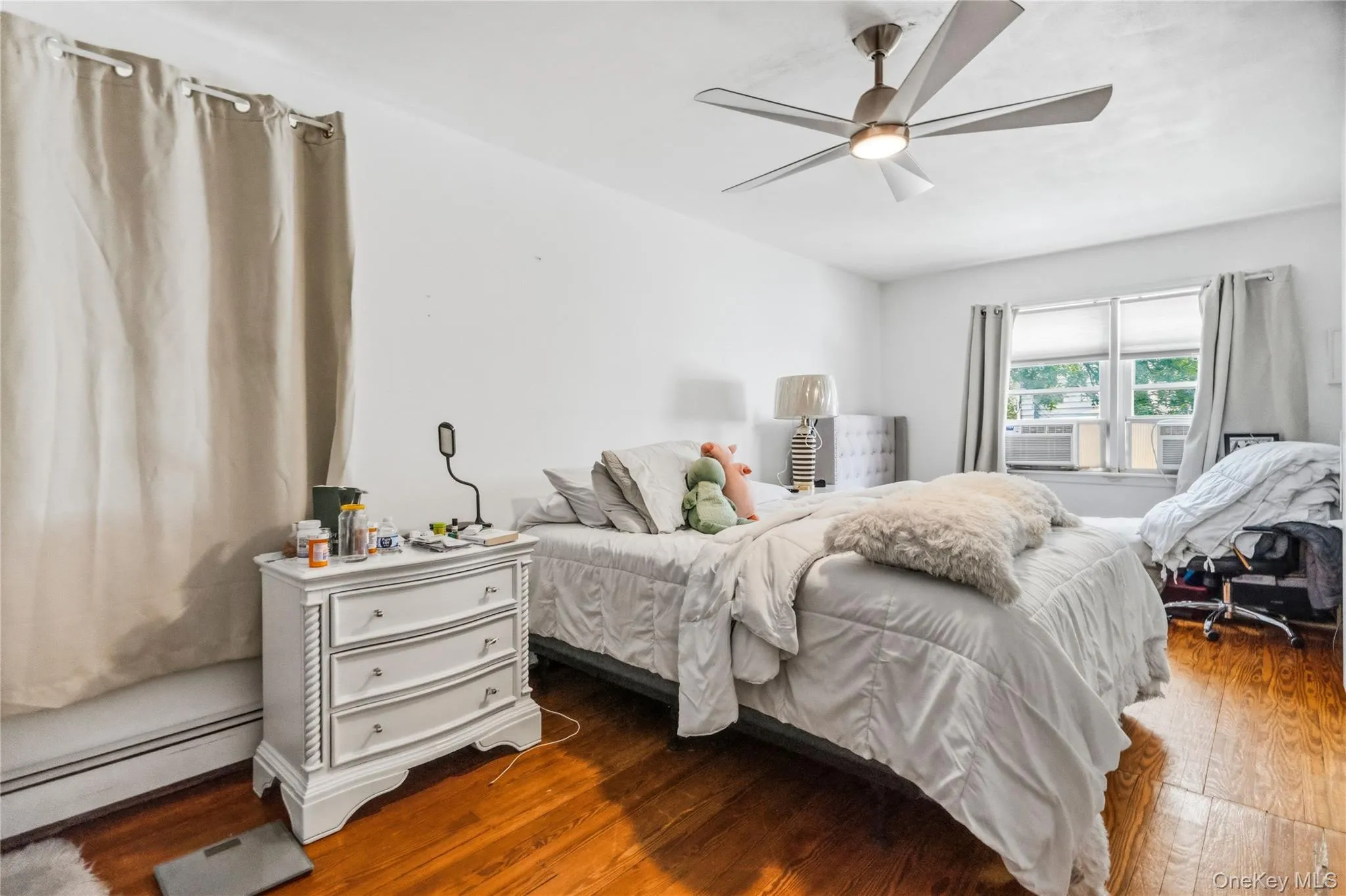 194 Woodfield Road, Hempstead, NY, 3 Bedrooms Bedrooms, 5 Rooms Rooms,2 BathroomsBathrooms,Residential,For Rent,Woodfield,0,1030969 194 Woodfield Road, Hempstead, NY, 3 Bedrooms Bedrooms, 5 Rooms Rooms,2 BathroomsBathrooms,Residential,For Rent,Woodfield,0,1030969