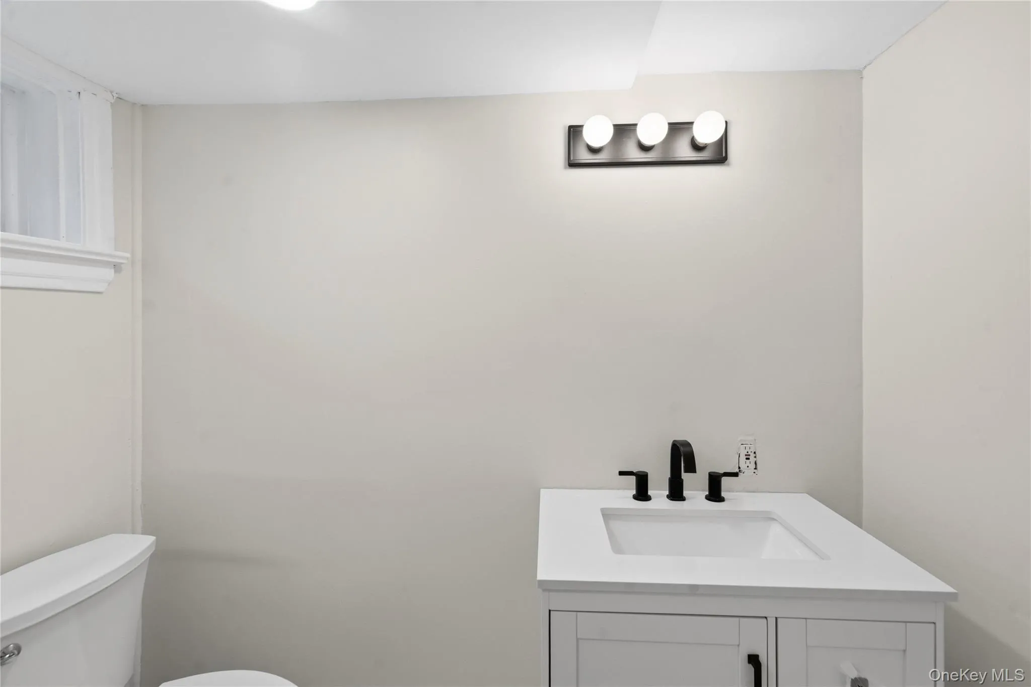 1430 Omega Street, Hempstead, NY, 5 Bedrooms Bedrooms, 11 Rooms Rooms,3 BathroomsBathrooms,Residential,For Rent,Omega,0,1030970 1430 Omega Street, Hempstead, NY, 5 Bedrooms Bedrooms, 11 Rooms Rooms,3 BathroomsBathrooms,Residential,For Rent,Omega,0,1030970