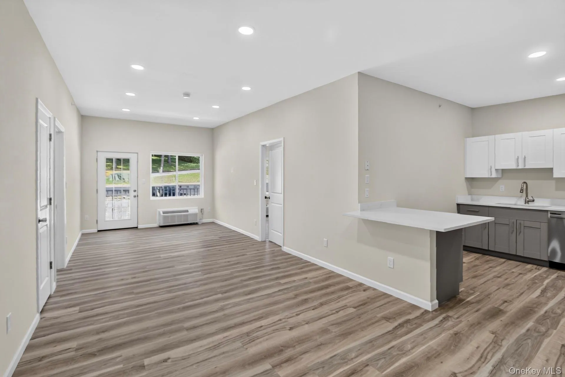 16 Dowd Street, Haverstraw, NY, 2 Bedrooms Bedrooms, 4 Rooms Rooms,2 BathroomsBathrooms,Residential Lease,For Rent,Dowd,0,1030971 16 Dowd Street, Haverstraw, NY, 2 Bedrooms Bedrooms, 4 Rooms Rooms,2 BathroomsBathrooms,Residential Lease,For Rent,Dowd,0,1030971