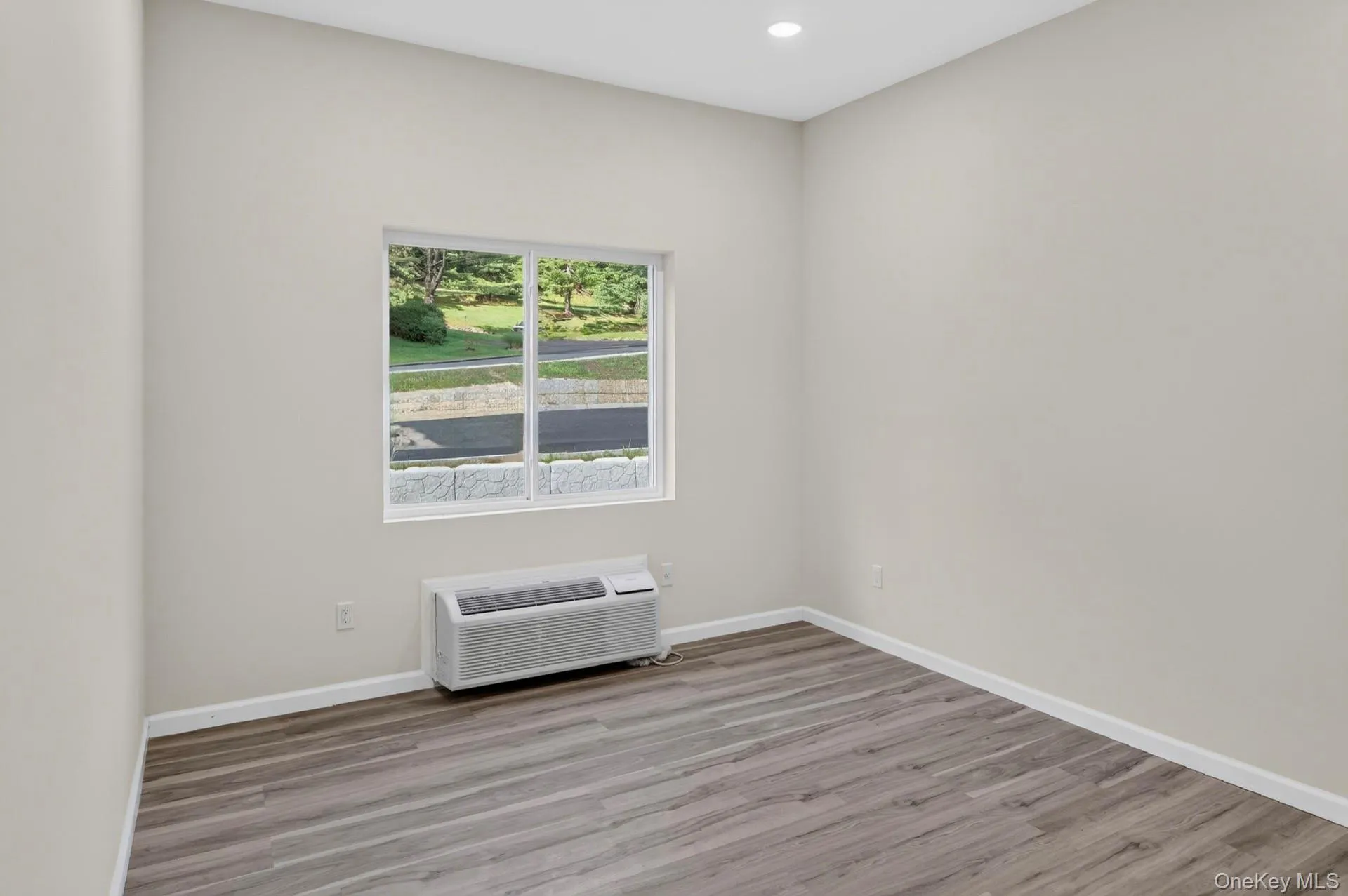 16 Dowd Street, Haverstraw, NY, 2 Bedrooms Bedrooms, 4 Rooms Rooms,2 BathroomsBathrooms,Residential Lease,For Rent,Dowd,0,1030971 16 Dowd Street, Haverstraw, NY, 2 Bedrooms Bedrooms, 4 Rooms Rooms,2 BathroomsBathrooms,Residential Lease,For Rent,Dowd,0,1030971