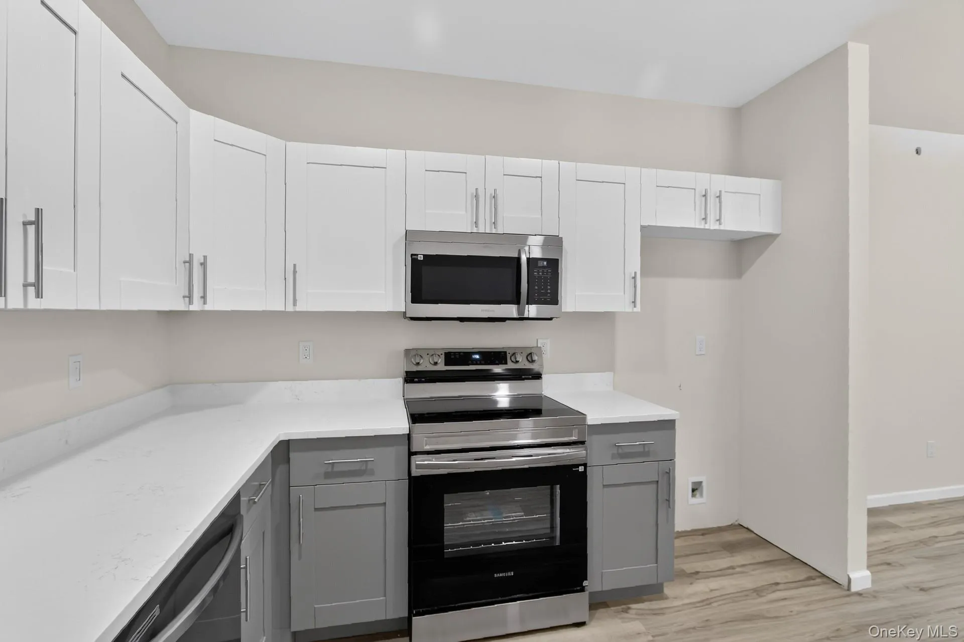 16 Dowd Street, Haverstraw, NY, 2 Bedrooms Bedrooms, 4 Rooms Rooms,2 BathroomsBathrooms,Residential Lease,For Rent,Dowd,0,1030971 16 Dowd Street, Haverstraw, NY, 2 Bedrooms Bedrooms, 4 Rooms Rooms,2 BathroomsBathrooms,Residential Lease,For Rent,Dowd,0,1030971