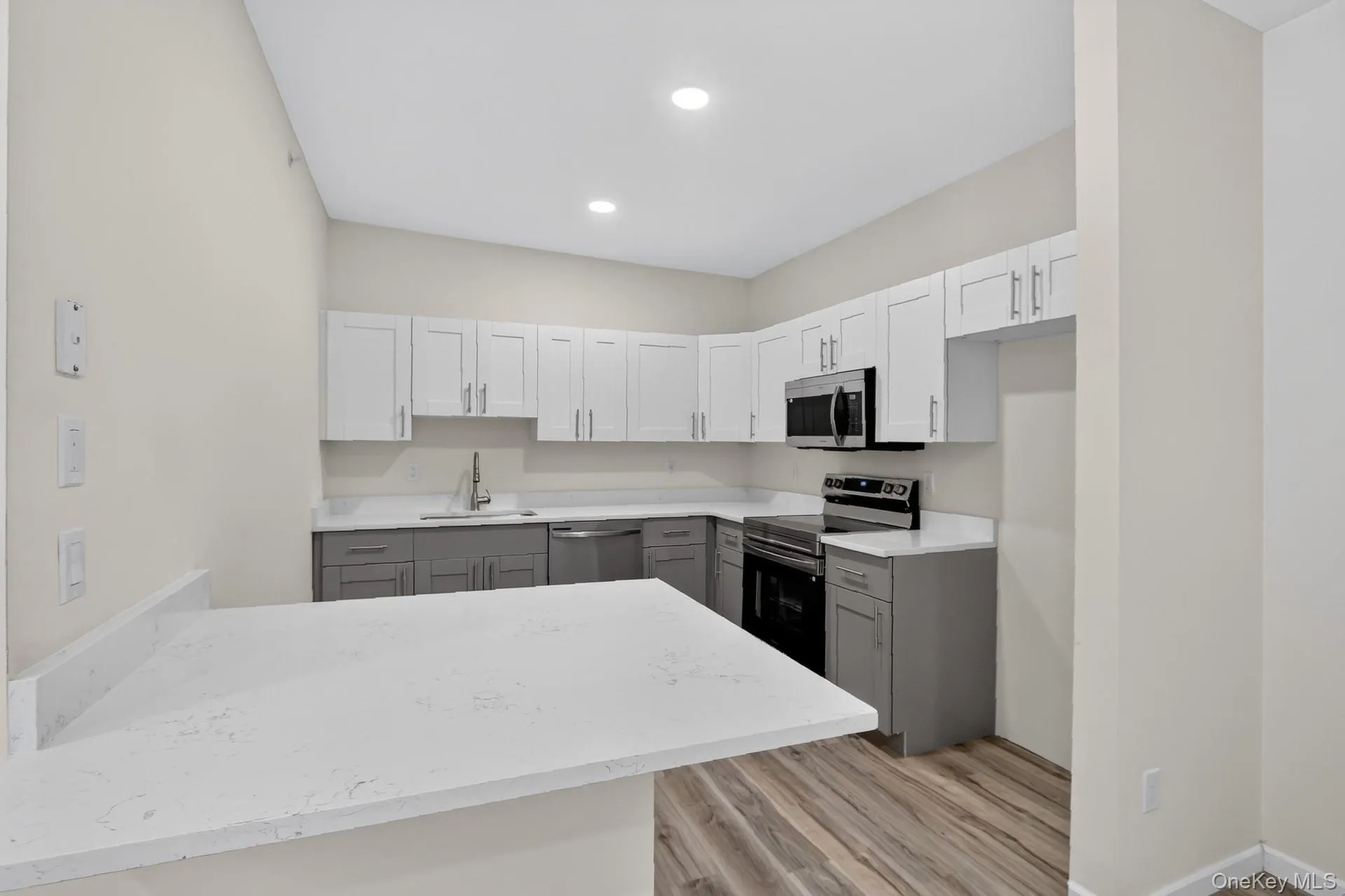 16 Dowd Street, Haverstraw, NY, 2 Bedrooms Bedrooms, 4 Rooms Rooms,2 BathroomsBathrooms,Residential Lease,For Rent,Dowd,0,1030971 16 Dowd Street, Haverstraw, NY, 2 Bedrooms Bedrooms, 4 Rooms Rooms,2 BathroomsBathrooms,Residential Lease,For Rent,Dowd,0,1030971