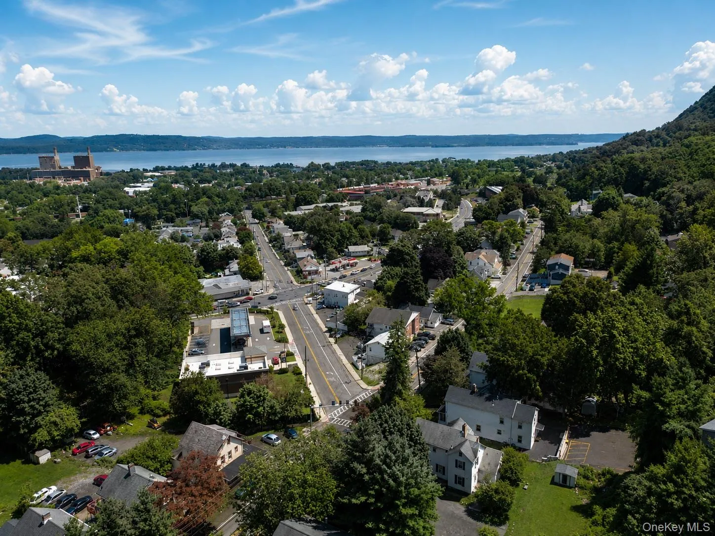 16 Dowd Street, Haverstraw, NY, 2 Bedrooms Bedrooms, 4 Rooms Rooms,2 BathroomsBathrooms,Residential Lease,For Rent,Dowd,0,1030971 16 Dowd Street, Haverstraw, NY, 2 Bedrooms Bedrooms, 4 Rooms Rooms,2 BathroomsBathrooms,Residential Lease,For Rent,Dowd,0,1030971