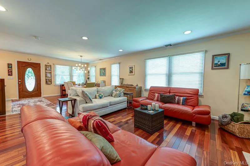 414 2nd Avenue, Huntington, NY, 4 Bedrooms Bedrooms, 9 Rooms Rooms,2 BathroomsBathrooms,Residential Lease,For Rent,2nd,0,1030973 414 2nd Avenue, Huntington, NY, 4 Bedrooms Bedrooms, 9 Rooms Rooms,2 BathroomsBathrooms,Residential Lease,For Rent,2nd,0,1030973