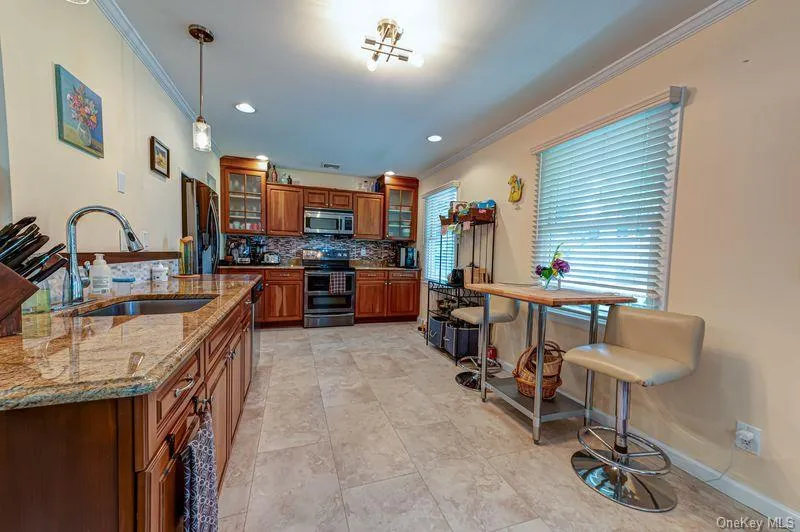414 2nd Avenue, Huntington, NY, 4 Bedrooms Bedrooms, 9 Rooms Rooms,2 BathroomsBathrooms,Residential Lease,For Rent,2nd,0,1030973 414 2nd Avenue, Huntington, NY, 4 Bedrooms Bedrooms, 9 Rooms Rooms,2 BathroomsBathrooms,Residential Lease,For Rent,2nd,0,1030973