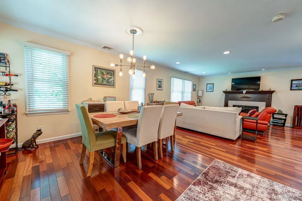 414 2nd Avenue, Huntington, NY, 4 Bedrooms Bedrooms, 9 Rooms Rooms,2 BathroomsBathrooms,Residential Lease,For Rent,2nd,0,1030973 414 2nd Avenue, Huntington, NY, 4 Bedrooms Bedrooms, 9 Rooms Rooms,2 BathroomsBathrooms,Residential Lease,For Rent,2nd,0,1030973