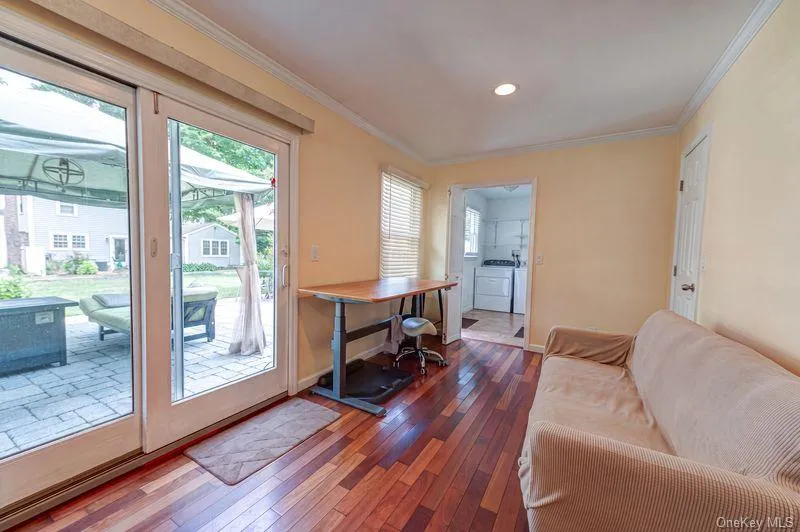 414 2nd Avenue, Huntington, NY, 4 Bedrooms Bedrooms, 9 Rooms Rooms,2 BathroomsBathrooms,Residential Lease,For Rent,2nd,0,1030973 414 2nd Avenue, Huntington, NY, 4 Bedrooms Bedrooms, 9 Rooms Rooms,2 BathroomsBathrooms,Residential Lease,For Rent,2nd,0,1030973