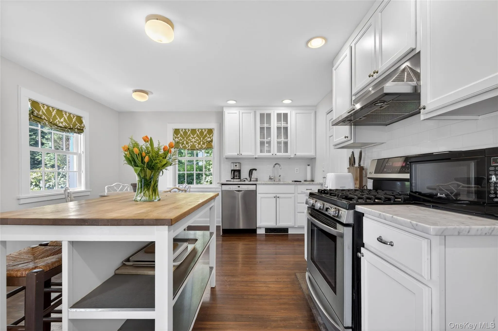 490 Duck Pond Road, Oyster Bay, NY, 2 Bedrooms Bedrooms, 4 Rooms Rooms,2 BathroomsBathrooms,Residential Lease,For Rent,Duck Pond,0,1030974 490 Duck Pond Road, Oyster Bay, NY, 2 Bedrooms Bedrooms, 4 Rooms Rooms,2 BathroomsBathrooms,Residential Lease,For Rent,Duck Pond,0,1030974