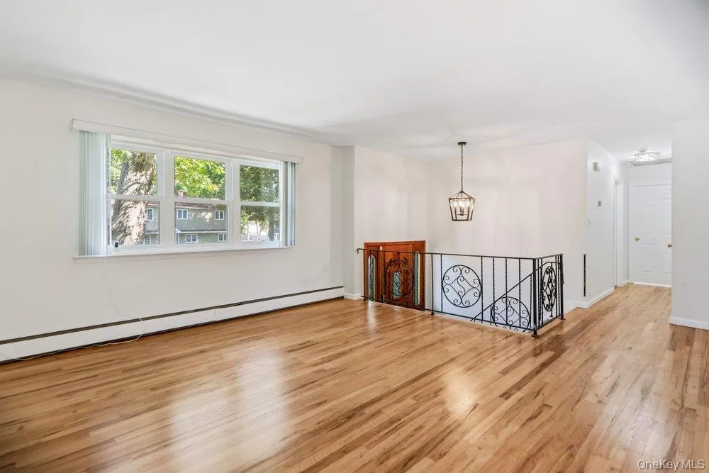 8 Rodney Avenue, Islip, NY, 4 Bedrooms Bedrooms, 9 Rooms Rooms,2 BathroomsBathrooms,Residential,For Rent,Rodney,0,1030978 8 Rodney Avenue, Islip, NY, 4 Bedrooms Bedrooms, 9 Rooms Rooms,2 BathroomsBathrooms,Residential,For Rent,Rodney,0,1030978