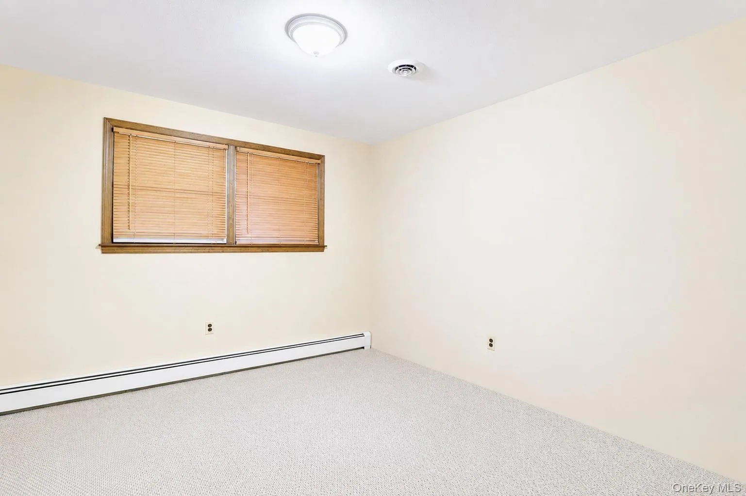 33 Tor View Avenue, Clarkstown, NY, 4 Bedrooms Bedrooms, 9 Rooms Rooms,2 BathroomsBathrooms,Residential,For Rent,Tor View,0,1030983 33 Tor View Avenue, Clarkstown, NY, 4 Bedrooms Bedrooms, 9 Rooms Rooms,2 BathroomsBathrooms,Residential,For Rent,Tor View,0,1030983