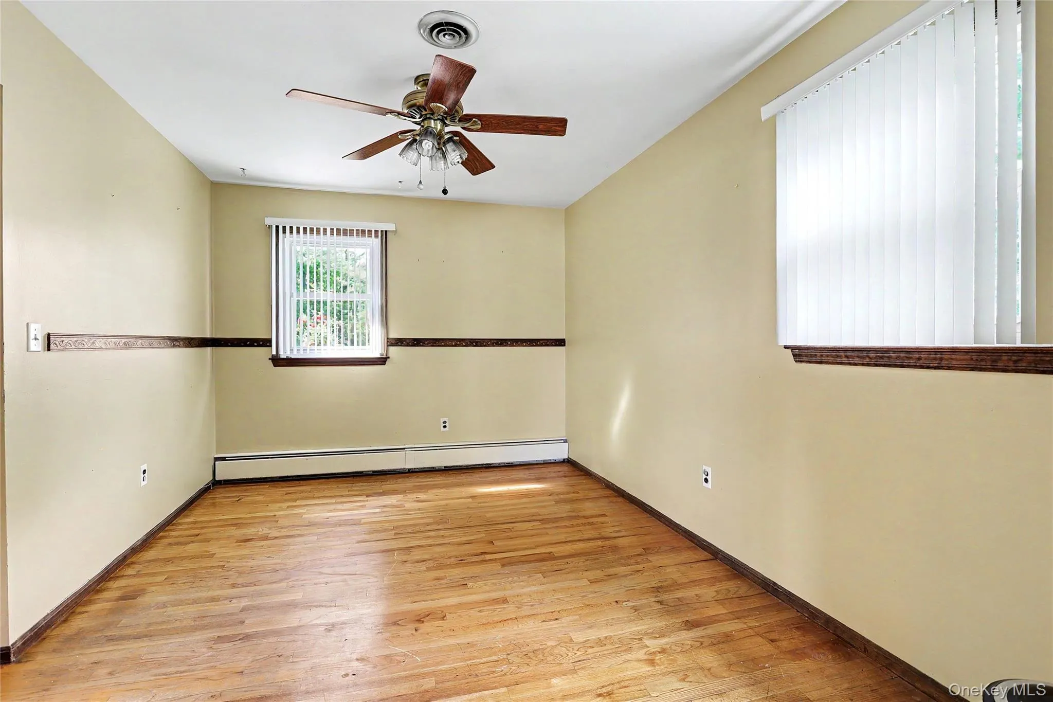 33 Tor View Avenue, Clarkstown, NY, 4 Bedrooms Bedrooms, 9 Rooms Rooms,2 BathroomsBathrooms,Residential,For Rent,Tor View,0,1030983 33 Tor View Avenue, Clarkstown, NY, 4 Bedrooms Bedrooms, 9 Rooms Rooms,2 BathroomsBathrooms,Residential,For Rent,Tor View,0,1030983