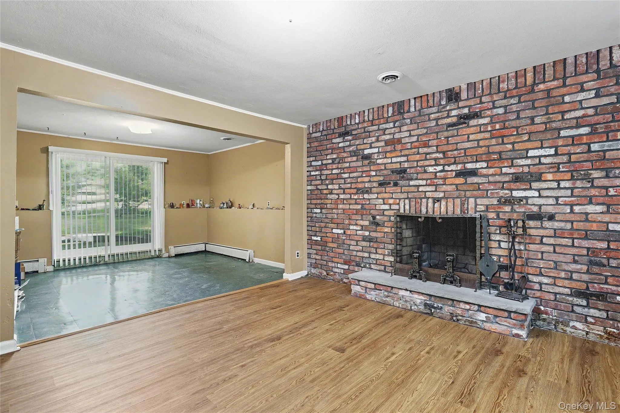 33 Tor View Avenue, Clarkstown, NY, 4 Bedrooms Bedrooms, 9 Rooms Rooms,2 BathroomsBathrooms,Residential,For Rent,Tor View,0,1030983 33 Tor View Avenue, Clarkstown, NY, 4 Bedrooms Bedrooms, 9 Rooms Rooms,2 BathroomsBathrooms,Residential,For Rent,Tor View,0,1030983