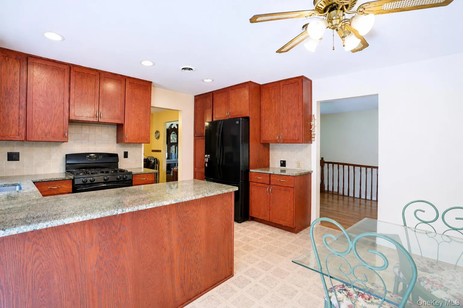 33 Tor View Avenue, Clarkstown, NY, 4 Bedrooms Bedrooms, 9 Rooms Rooms,2 BathroomsBathrooms,Residential,For Rent,Tor View,0,1030983 33 Tor View Avenue, Clarkstown, NY, 4 Bedrooms Bedrooms, 9 Rooms Rooms,2 BathroomsBathrooms,Residential,For Rent,Tor View,0,1030983