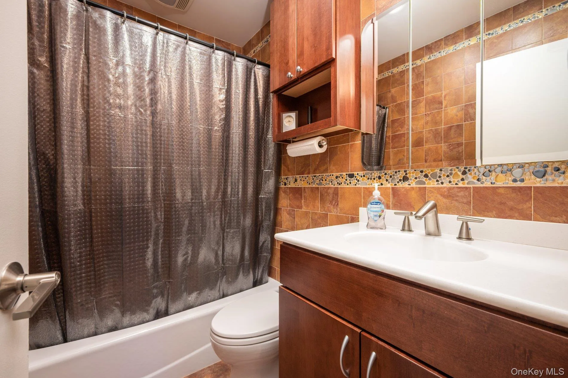 264 Manetto Hill Road, Oyster Bay, NY, 4 Bedrooms Bedrooms, 7 Rooms Rooms,3 BathroomsBathrooms,Residential Lease,For Rent,Manetto Hill,0,1030984 264 Manetto Hill Road, Oyster Bay, NY, 4 Bedrooms Bedrooms, 7 Rooms Rooms,3 BathroomsBathrooms,Residential Lease,For Rent,Manetto Hill,0,1030984