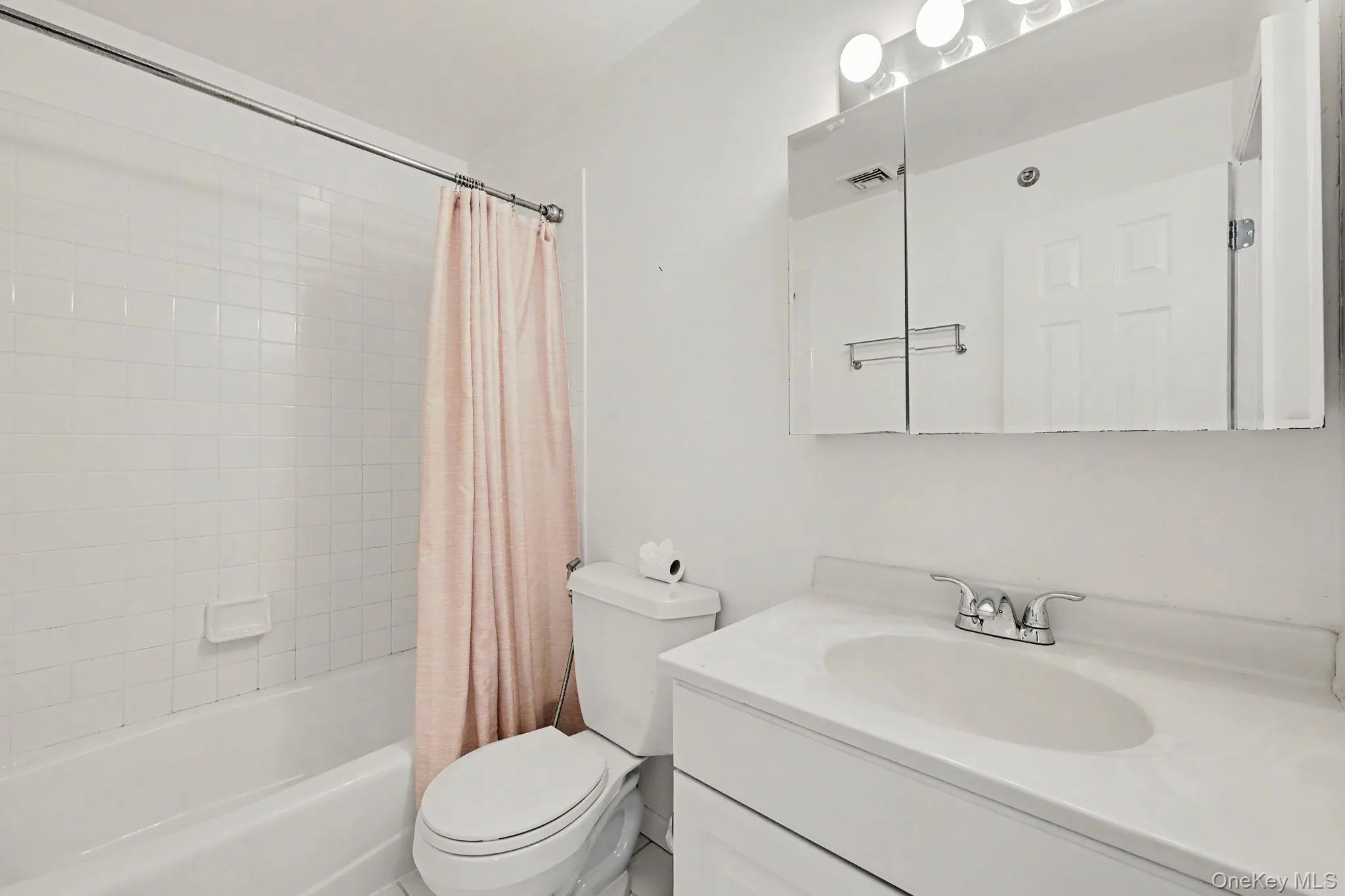 210 Sandpiper Court, Yorktown, NY, 2 Bedrooms Bedrooms, 6 Rooms Rooms,2 BathroomsBathrooms,Residential,For Rent,Sandpiper,0,1030986 210 Sandpiper Court, Yorktown, NY, 2 Bedrooms Bedrooms, 6 Rooms Rooms,2 BathroomsBathrooms,Residential,For Rent,Sandpiper,0,1030986