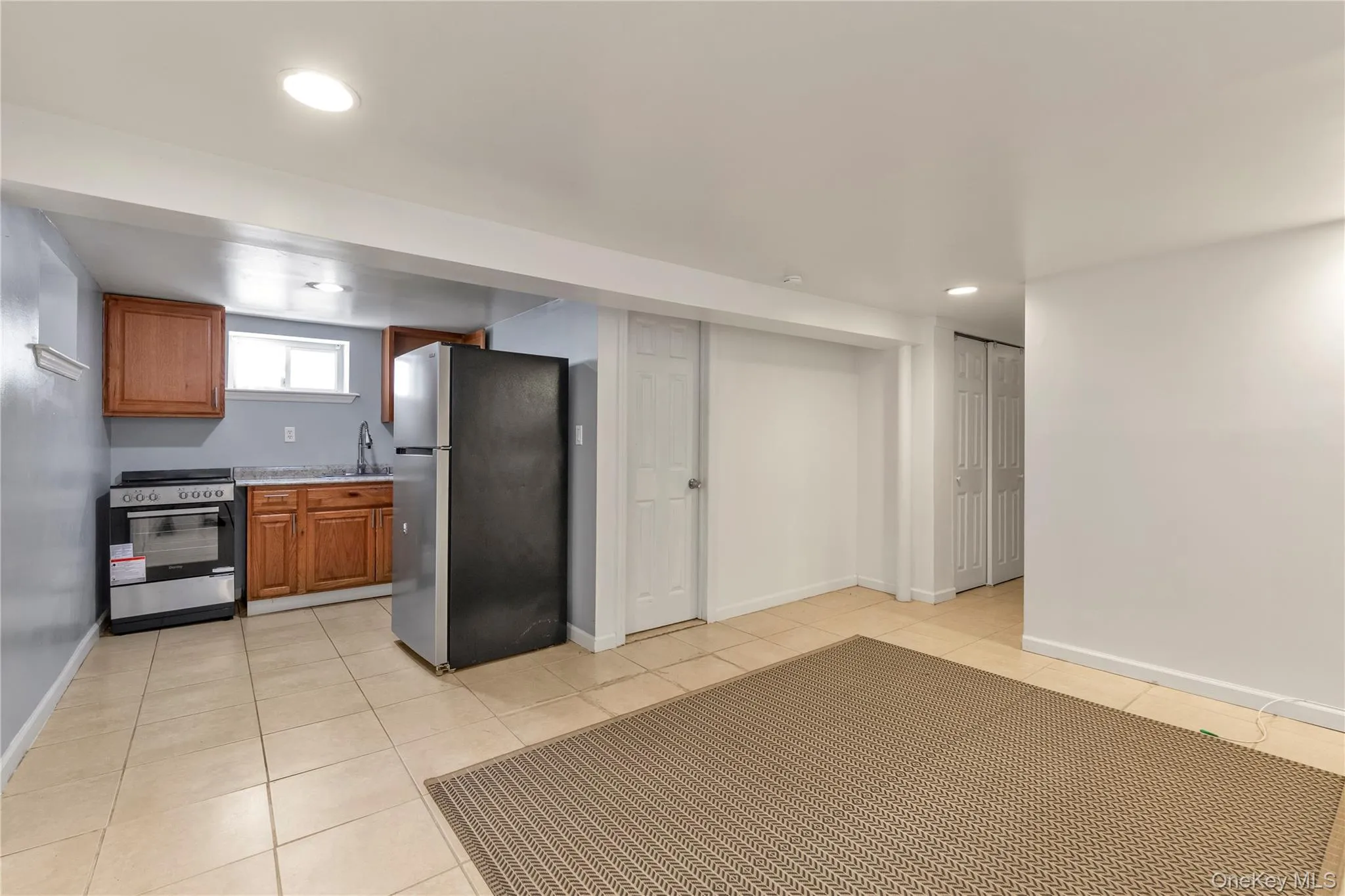 230-03 144th Avenue, New York, NY, 2 Bedrooms Bedrooms, 4 Rooms Rooms,1 BathroomBathrooms,Residential Lease,For Rent,144th,0,1030987 230-03 144th Avenue, New York, NY, 2 Bedrooms Bedrooms, 4 Rooms Rooms,1 BathroomBathrooms,Residential Lease,For Rent,144th,0,1030987