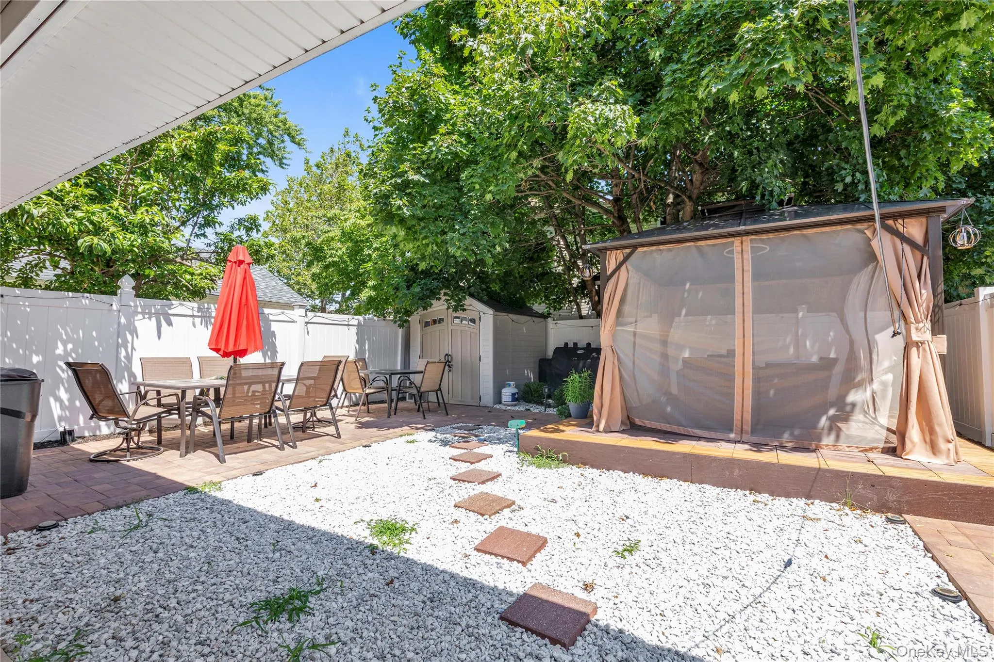 230-03 144th Avenue, New York, NY, 2 Bedrooms Bedrooms, 4 Rooms Rooms,1 BathroomBathrooms,Residential Lease,For Rent,144th,0,1030987 230-03 144th Avenue, New York, NY, 2 Bedrooms Bedrooms, 4 Rooms Rooms,1 BathroomBathrooms,Residential Lease,For Rent,144th,0,1030987