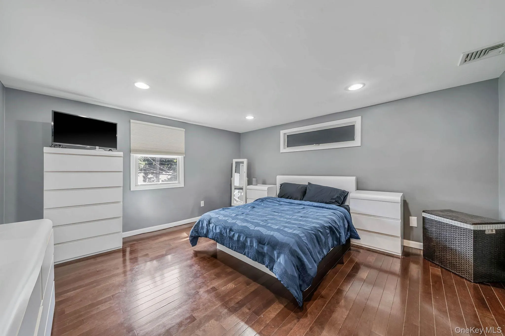 107 Terry Road, Islip, NY, 3 Bedrooms Bedrooms, 8 Rooms Rooms,2 BathroomsBathrooms,Residential,For Rent,Terry,0,1030989 107 Terry Road, Islip, NY, 3 Bedrooms Bedrooms, 8 Rooms Rooms,2 BathroomsBathrooms,Residential,For Rent,Terry,0,1030989