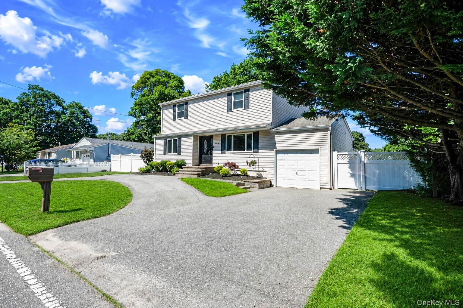 107 Terry Road, Islip, NY, 3 Bedrooms Bedrooms, 8 Rooms Rooms,2 BathroomsBathrooms,Residential,For Rent,Terry,0,1030989 107 Terry Road, Islip, NY, 3 Bedrooms Bedrooms, 8 Rooms Rooms,2 BathroomsBathrooms,Residential,For Rent,Terry,0,1030989