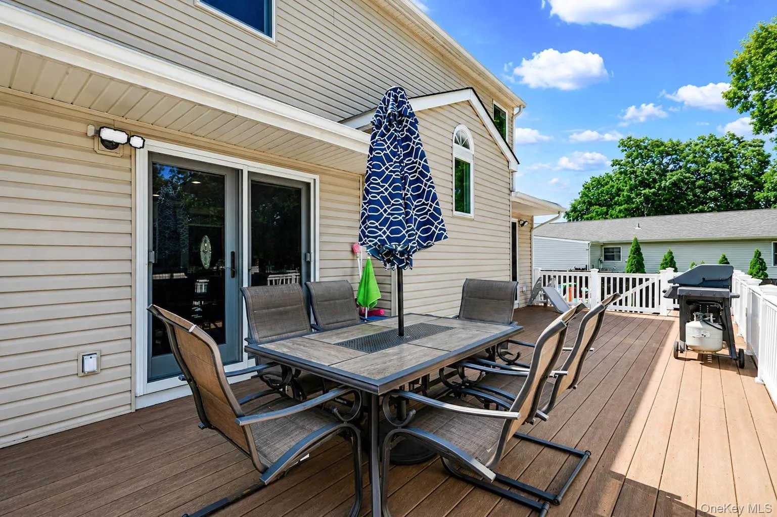 107 Terry Road, Islip, NY, 3 Bedrooms Bedrooms, 8 Rooms Rooms,2 BathroomsBathrooms,Residential,For Rent,Terry,0,1030989 107 Terry Road, Islip, NY, 3 Bedrooms Bedrooms, 8 Rooms Rooms,2 BathroomsBathrooms,Residential,For Rent,Terry,0,1030989