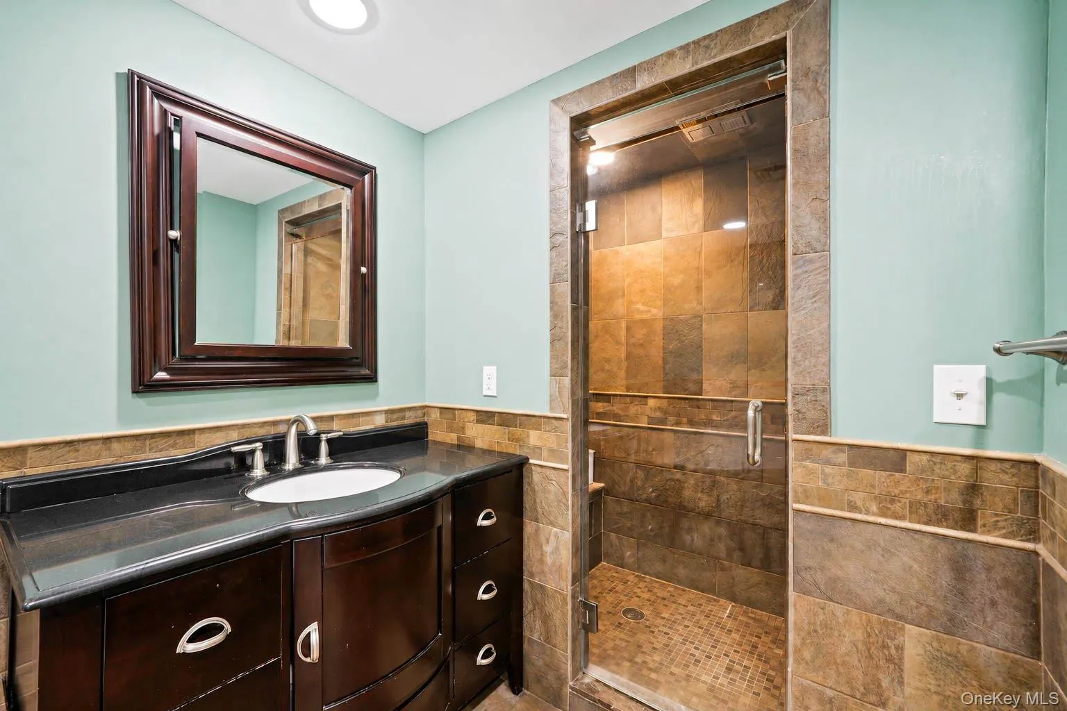 107 Terry Road, Islip, NY, 3 Bedrooms Bedrooms, 8 Rooms Rooms,2 BathroomsBathrooms,Residential,For Rent,Terry,0,1030989 107 Terry Road, Islip, NY, 3 Bedrooms Bedrooms, 8 Rooms Rooms,2 BathroomsBathrooms,Residential,For Rent,Terry,0,1030989