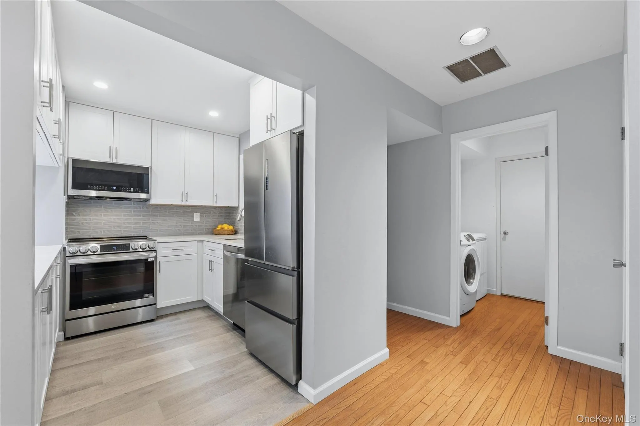 93 Bridle Path Road, Ossining, NY, 1 Bedroom Bedrooms, 4 Rooms Rooms,1 BathroomBathrooms,Residential,For Rent,Bridle Path,0,1030990 93 Bridle Path Road, Ossining, NY, 1 Bedroom Bedrooms, 4 Rooms Rooms,1 BathroomBathrooms,Residential,For Rent,Bridle Path,0,1030990