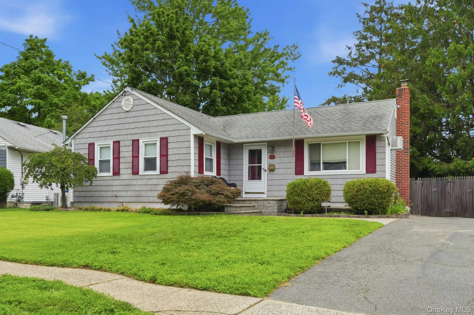 43 Tappan Avenue, Babylon, NY, 3 Bedrooms Bedrooms, 5 Rooms Rooms,1 BathroomBathrooms,Residential,For Rent,Tappan,0,1030993 43 Tappan Avenue, Babylon, NY, 3 Bedrooms Bedrooms, 5 Rooms Rooms,1 BathroomBathrooms,Residential,For Rent,Tappan,0,1030993