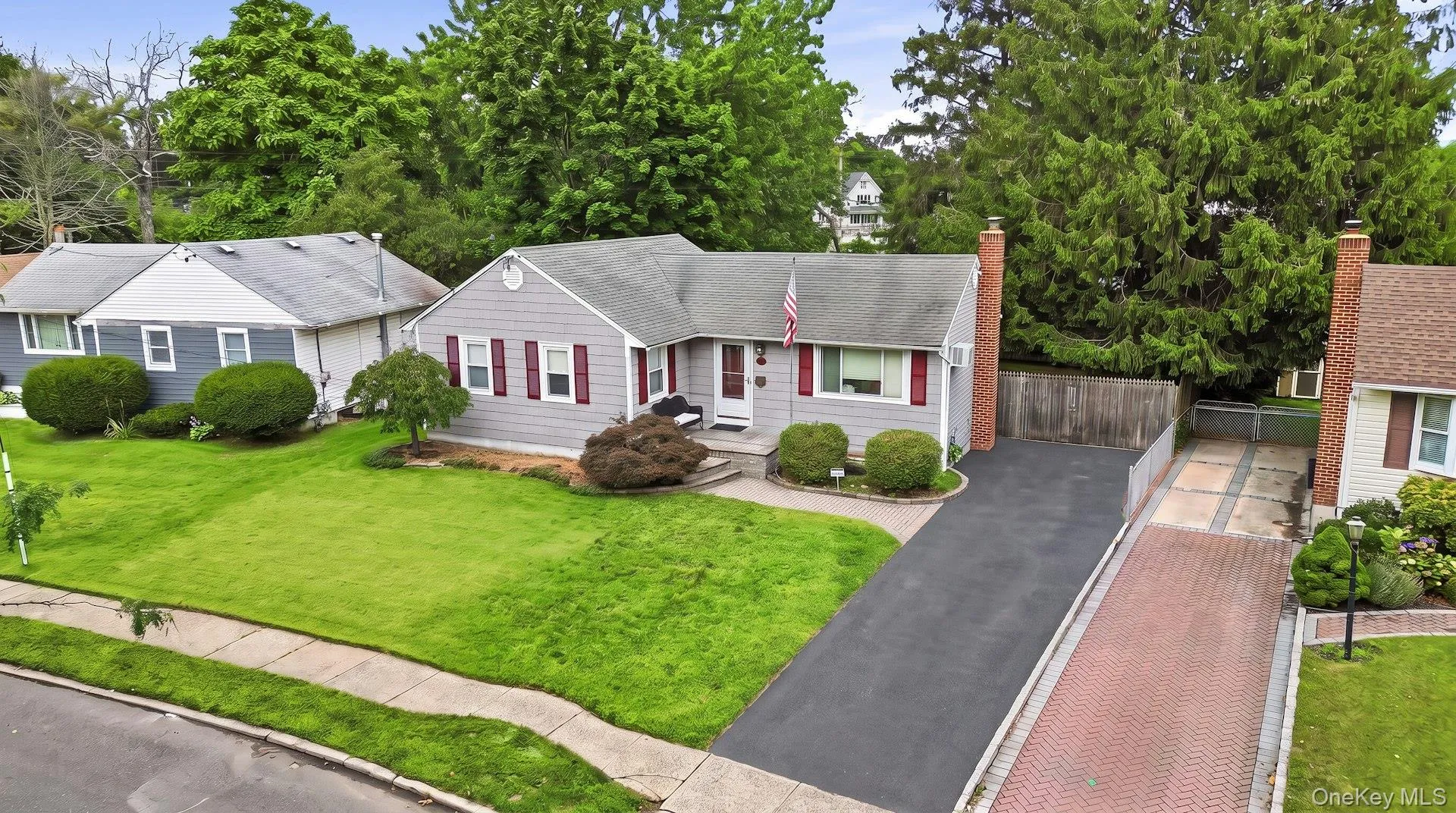 43 Tappan Avenue, Babylon, NY, 3 Bedrooms Bedrooms, 5 Rooms Rooms,1 BathroomBathrooms,Residential,For Rent,Tappan,0,1030993 43 Tappan Avenue, Babylon, NY, 3 Bedrooms Bedrooms, 5 Rooms Rooms,1 BathroomBathrooms,Residential,For Rent,Tappan,0,1030993
