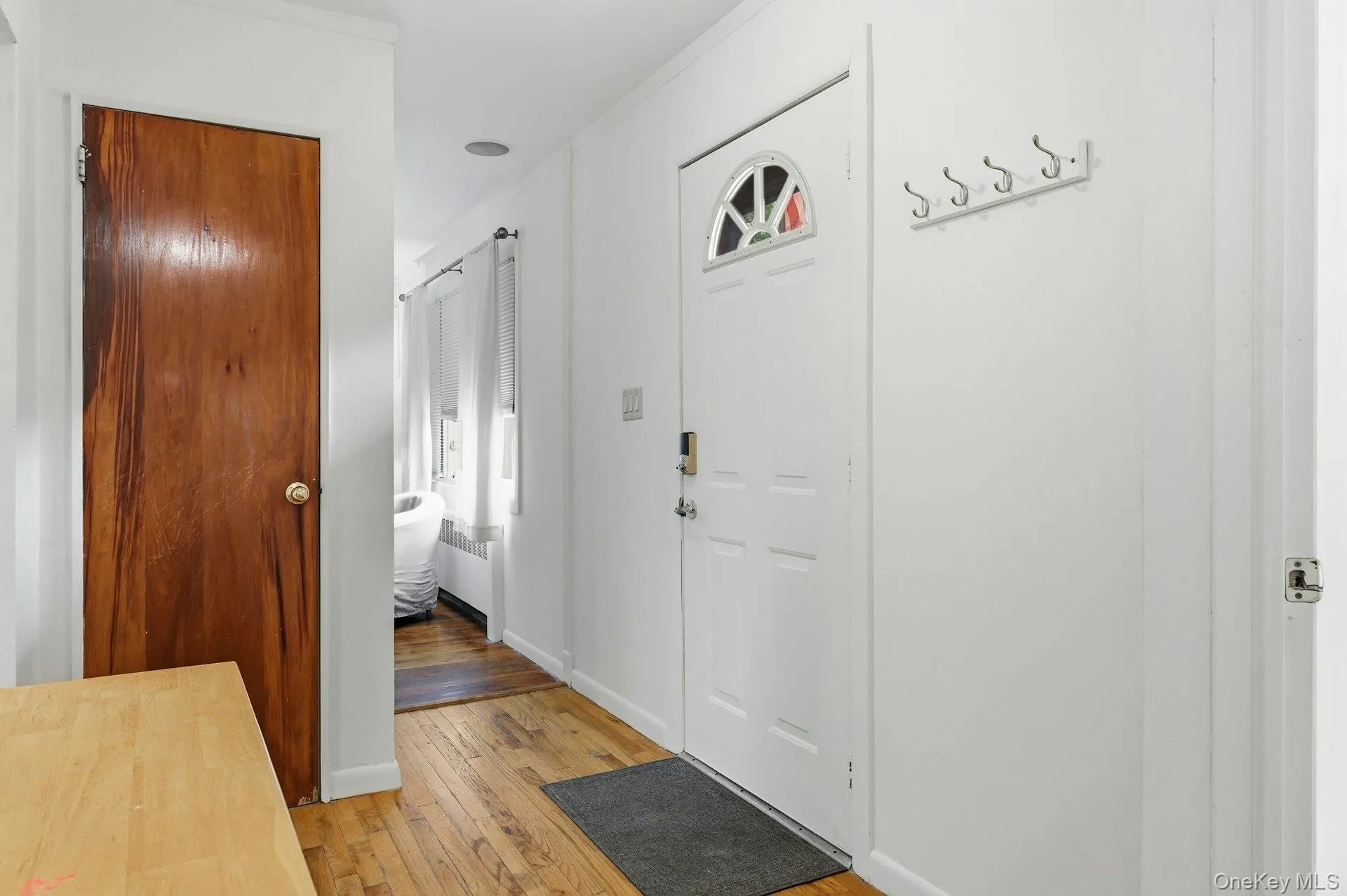 43 Tappan Avenue, Babylon, NY, 3 Bedrooms Bedrooms, 5 Rooms Rooms,1 BathroomBathrooms,Residential,For Rent,Tappan,0,1030993 43 Tappan Avenue, Babylon, NY, 3 Bedrooms Bedrooms, 5 Rooms Rooms,1 BathroomBathrooms,Residential,For Rent,Tappan,0,1030993