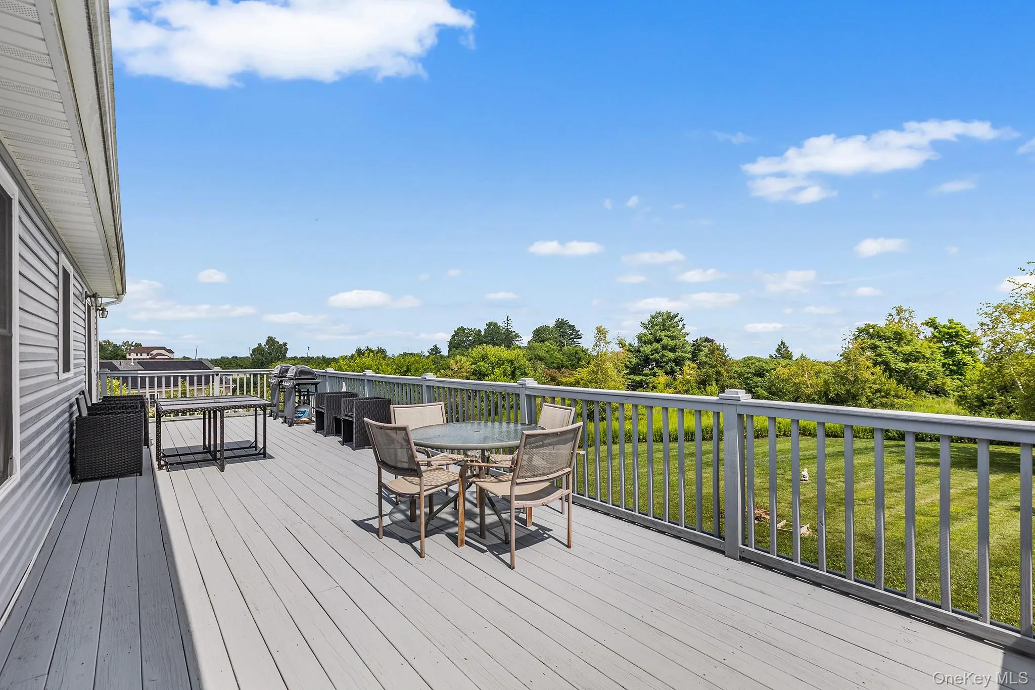 21 Meadow View Drive, Marlboro, NY, 4 Bedrooms Bedrooms, 8 Rooms Rooms,3 BathroomsBathrooms,Residential,For Rent,Meadow View,0,1030995 21 Meadow View Drive, Marlboro, NY, 4 Bedrooms Bedrooms, 8 Rooms Rooms,3 BathroomsBathrooms,Residential,For Rent,Meadow View,0,1030995