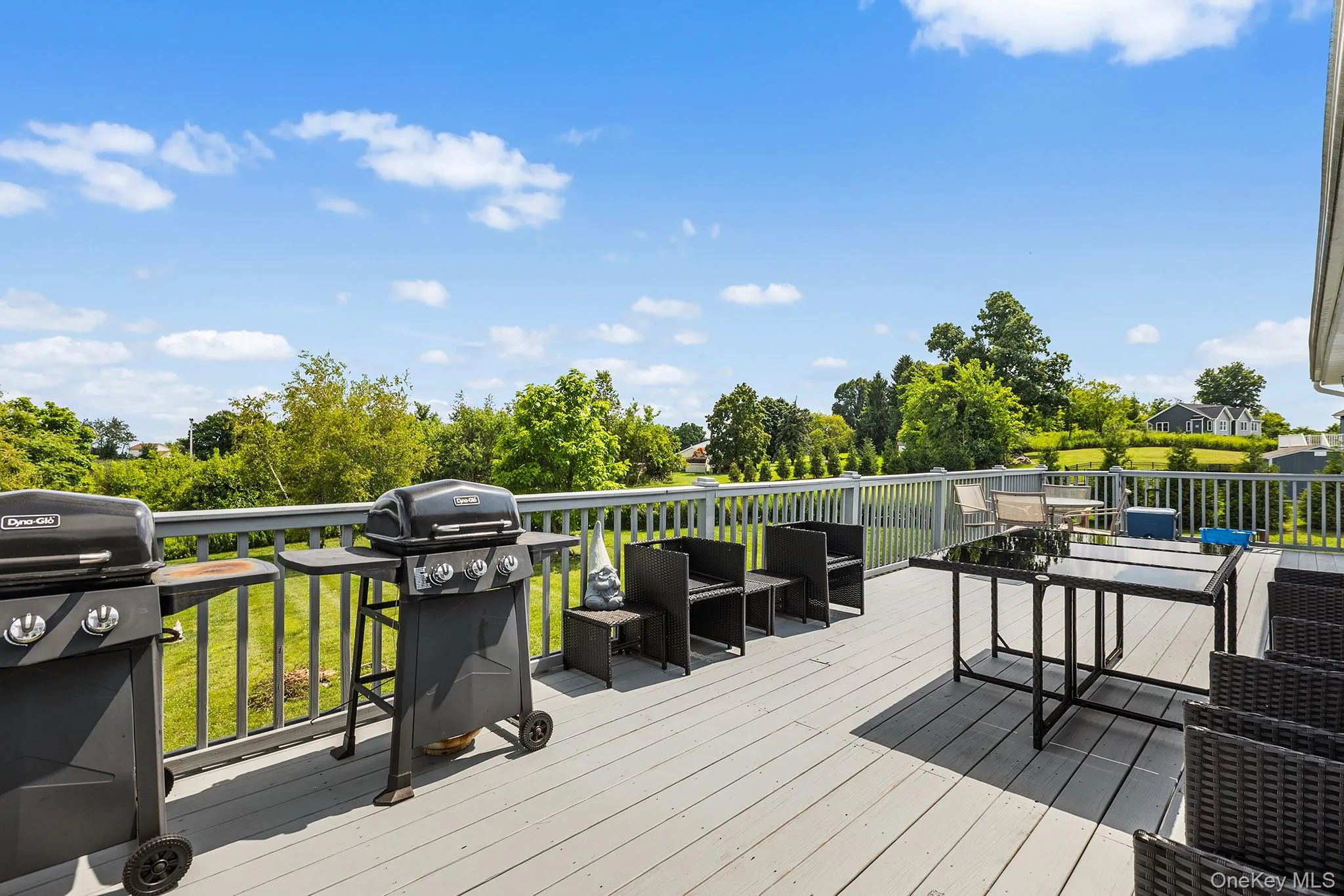 21 Meadow View Drive, Marlboro, NY, 4 Bedrooms Bedrooms, 8 Rooms Rooms,3 BathroomsBathrooms,Residential,For Rent,Meadow View,0,1030995 21 Meadow View Drive, Marlboro, NY, 4 Bedrooms Bedrooms, 8 Rooms Rooms,3 BathroomsBathrooms,Residential,For Rent,Meadow View,0,1030995