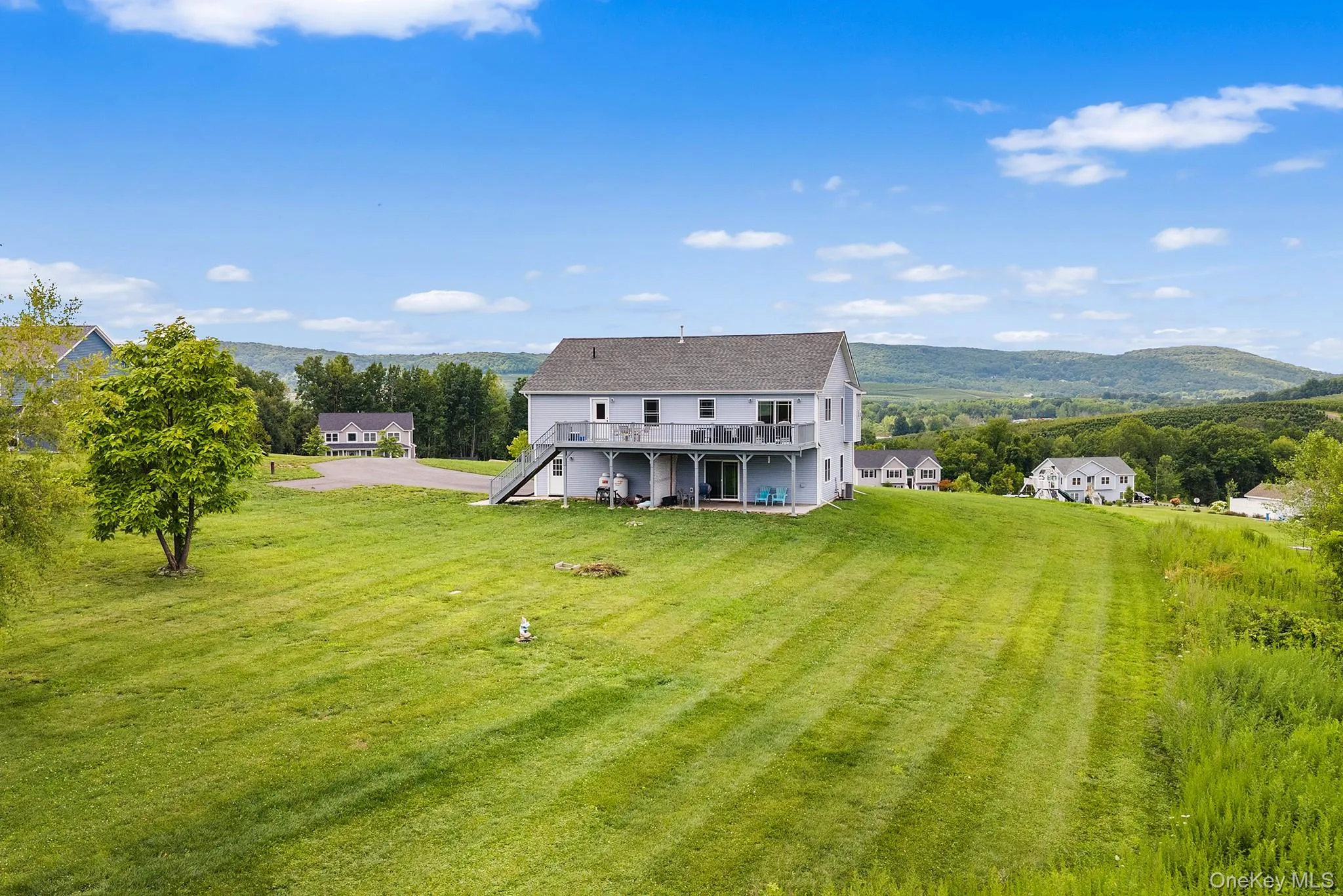 21 Meadow View Drive, Marlboro, NY, 4 Bedrooms Bedrooms, 8 Rooms Rooms,3 BathroomsBathrooms,Residential,For Rent,Meadow View,0,1030995 21 Meadow View Drive, Marlboro, NY, 4 Bedrooms Bedrooms, 8 Rooms Rooms,3 BathroomsBathrooms,Residential,For Rent,Meadow View,0,1030995