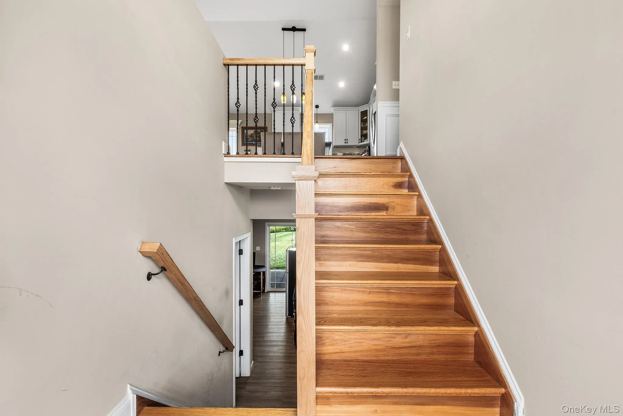 21 Meadow View Drive, Marlboro, NY, 4 Bedrooms Bedrooms, 8 Rooms Rooms,3 BathroomsBathrooms,Residential,For Rent,Meadow View,0,1030995 21 Meadow View Drive, Marlboro, NY, 4 Bedrooms Bedrooms, 8 Rooms Rooms,3 BathroomsBathrooms,Residential,For Rent,Meadow View,0,1030995
