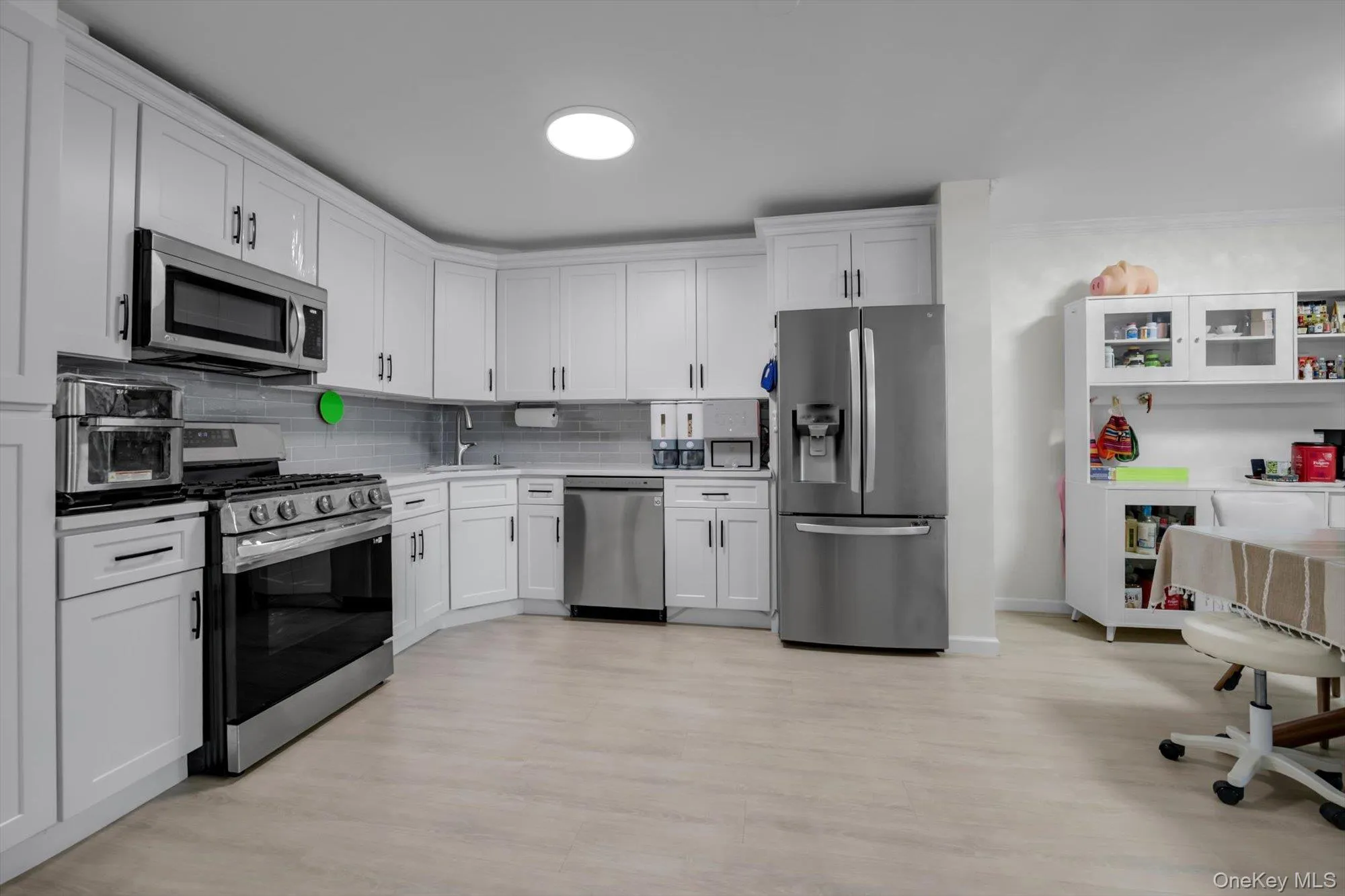 16314 71st Avenue, New York, NY, 3 Bedrooms Bedrooms, 6 Rooms Rooms,2 BathroomsBathrooms,Residential,For Rent,71st,0,1031000 16314 71st Avenue, New York, NY, 3 Bedrooms Bedrooms, 6 Rooms Rooms,2 BathroomsBathrooms,Residential,For Rent,71st,0,1031000