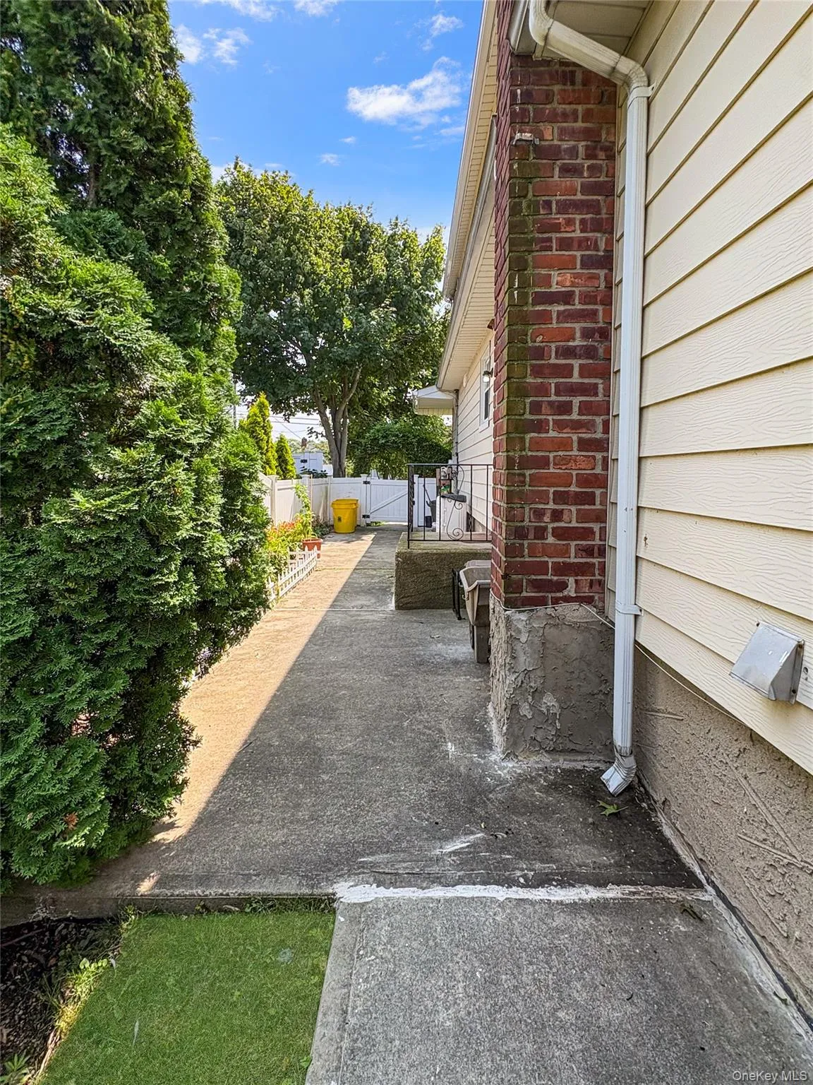 94 Massapequa Avenue, Oyster Bay, NY, 4 Bedrooms Bedrooms, 11 Rooms Rooms,3 BathroomsBathrooms,Residential,For Rent,Massapequa,0,1031001 94 Massapequa Avenue, Oyster Bay, NY, 4 Bedrooms Bedrooms, 11 Rooms Rooms,3 BathroomsBathrooms,Residential,For Rent,Massapequa,0,1031001