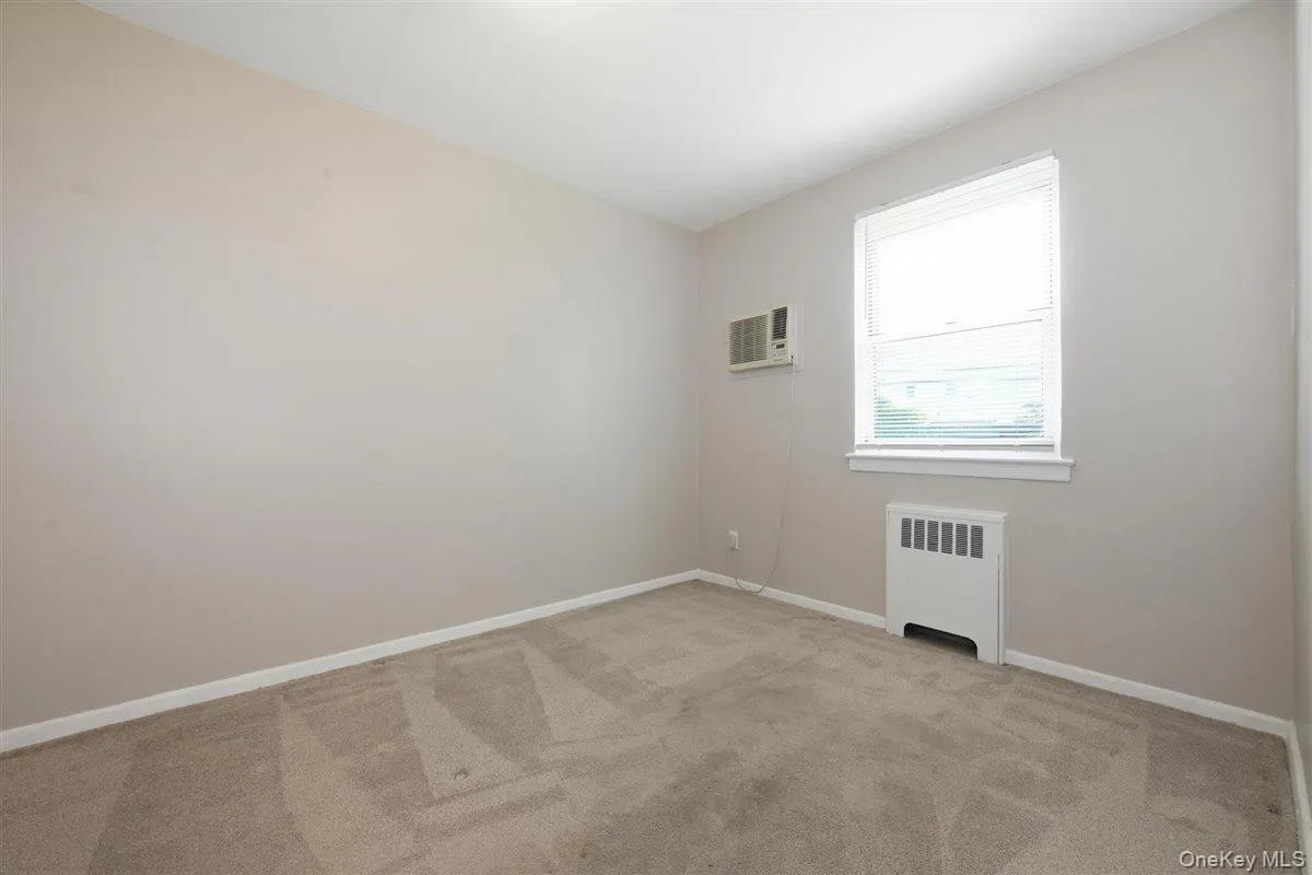 82-75 Langdale Street, New York, NY, 2 Bedrooms Bedrooms, 4 Rooms Rooms,1 BathroomBathrooms,Residential,For Rent,Langdale,0,1031006 82-75 Langdale Street, New York, NY, 2 Bedrooms Bedrooms, 4 Rooms Rooms,1 BathroomBathrooms,Residential,For Rent,Langdale,0,1031006