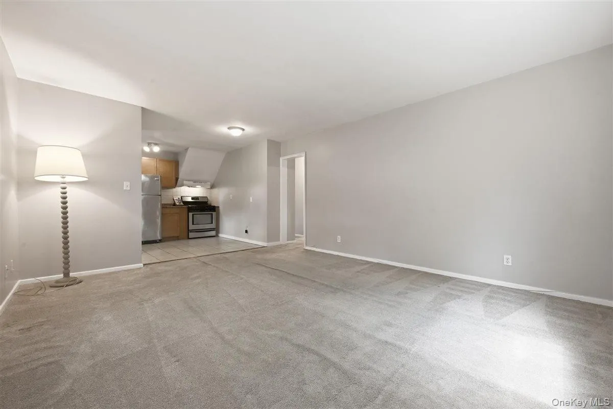 82-75 Langdale Street, New York, NY, 2 Bedrooms Bedrooms, 4 Rooms Rooms,1 BathroomBathrooms,Residential,For Rent,Langdale,0,1031006 82-75 Langdale Street, New York, NY, 2 Bedrooms Bedrooms, 4 Rooms Rooms,1 BathroomBathrooms,Residential,For Rent,Langdale,0,1031006