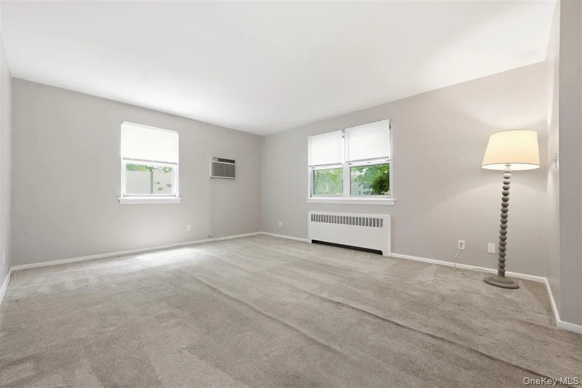 82-75 Langdale Street, New York, NY, 2 Bedrooms Bedrooms, 4 Rooms Rooms,1 BathroomBathrooms,Residential,For Rent,Langdale,0,1031006 82-75 Langdale Street, New York, NY, 2 Bedrooms Bedrooms, 4 Rooms Rooms,1 BathroomBathrooms,Residential,For Rent,Langdale,0,1031006