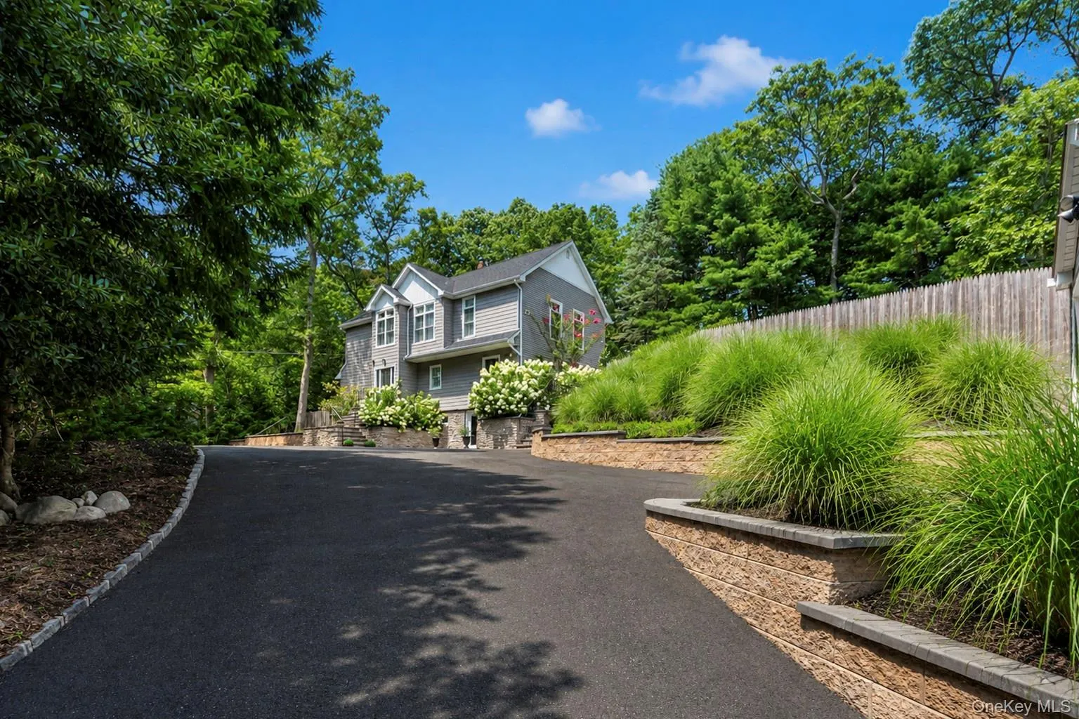 79 Oakside Road, Smithtown, NY, 4 Bedrooms Bedrooms, 8 Rooms Rooms,3 BathroomsBathrooms,Residential,For Rent,Oakside,0,1031008 79 Oakside Road, Smithtown, NY, 4 Bedrooms Bedrooms, 8 Rooms Rooms,3 BathroomsBathrooms,Residential,For Rent,Oakside,0,1031008