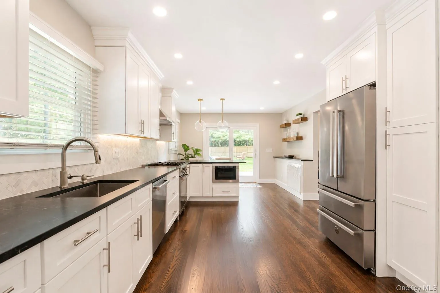 79 Oakside Road, Smithtown, NY, 4 Bedrooms Bedrooms, 8 Rooms Rooms,3 BathroomsBathrooms,Residential,For Rent,Oakside,0,1031008 79 Oakside Road, Smithtown, NY, 4 Bedrooms Bedrooms, 8 Rooms Rooms,3 BathroomsBathrooms,Residential,For Rent,Oakside,0,1031008