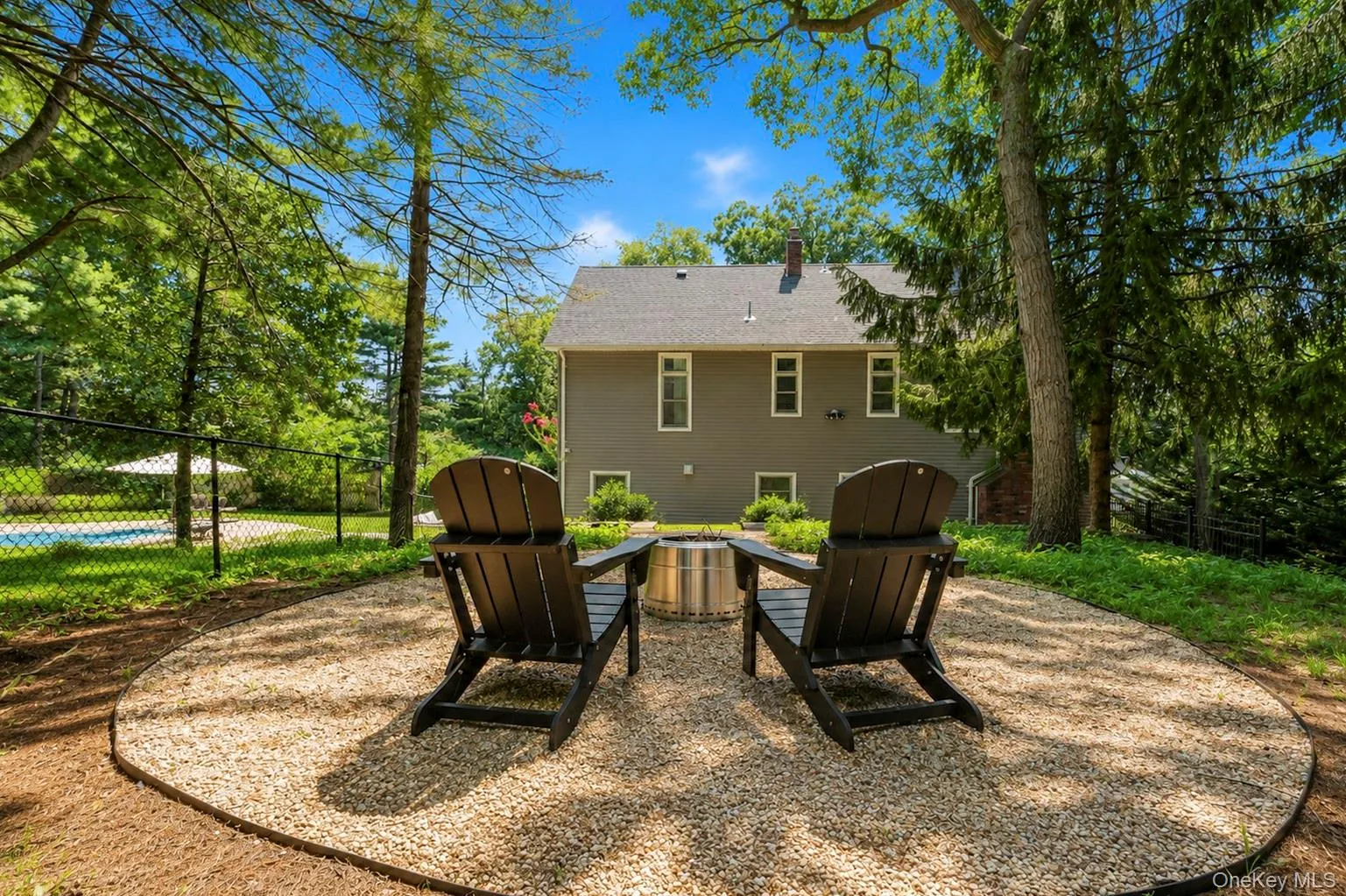 79 Oakside Road, Smithtown, NY, 4 Bedrooms Bedrooms, 8 Rooms Rooms,3 BathroomsBathrooms,Residential,For Rent,Oakside,0,1031008 79 Oakside Road, Smithtown, NY, 4 Bedrooms Bedrooms, 8 Rooms Rooms,3 BathroomsBathrooms,Residential,For Rent,Oakside,0,1031008